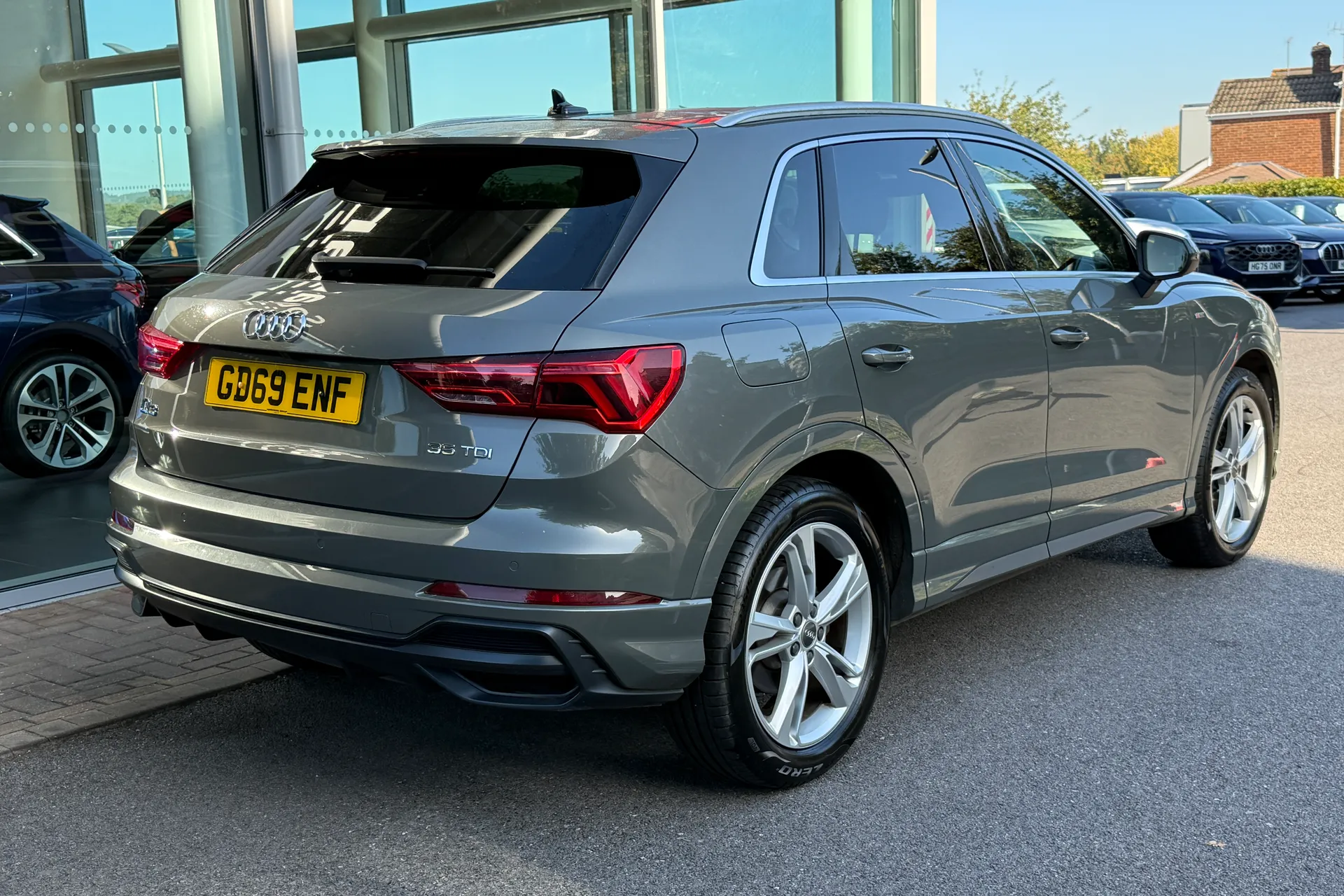 Audi Q3 thumbnail image number 58