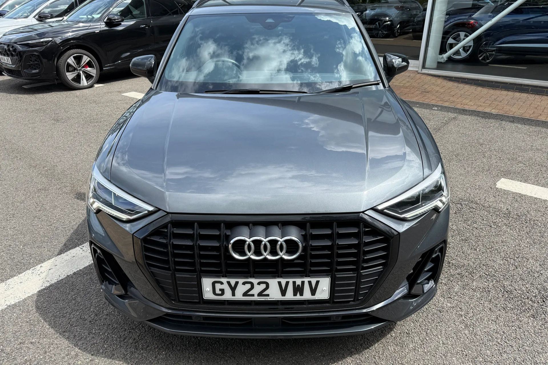 Audi Q3 thumbnail image number 59