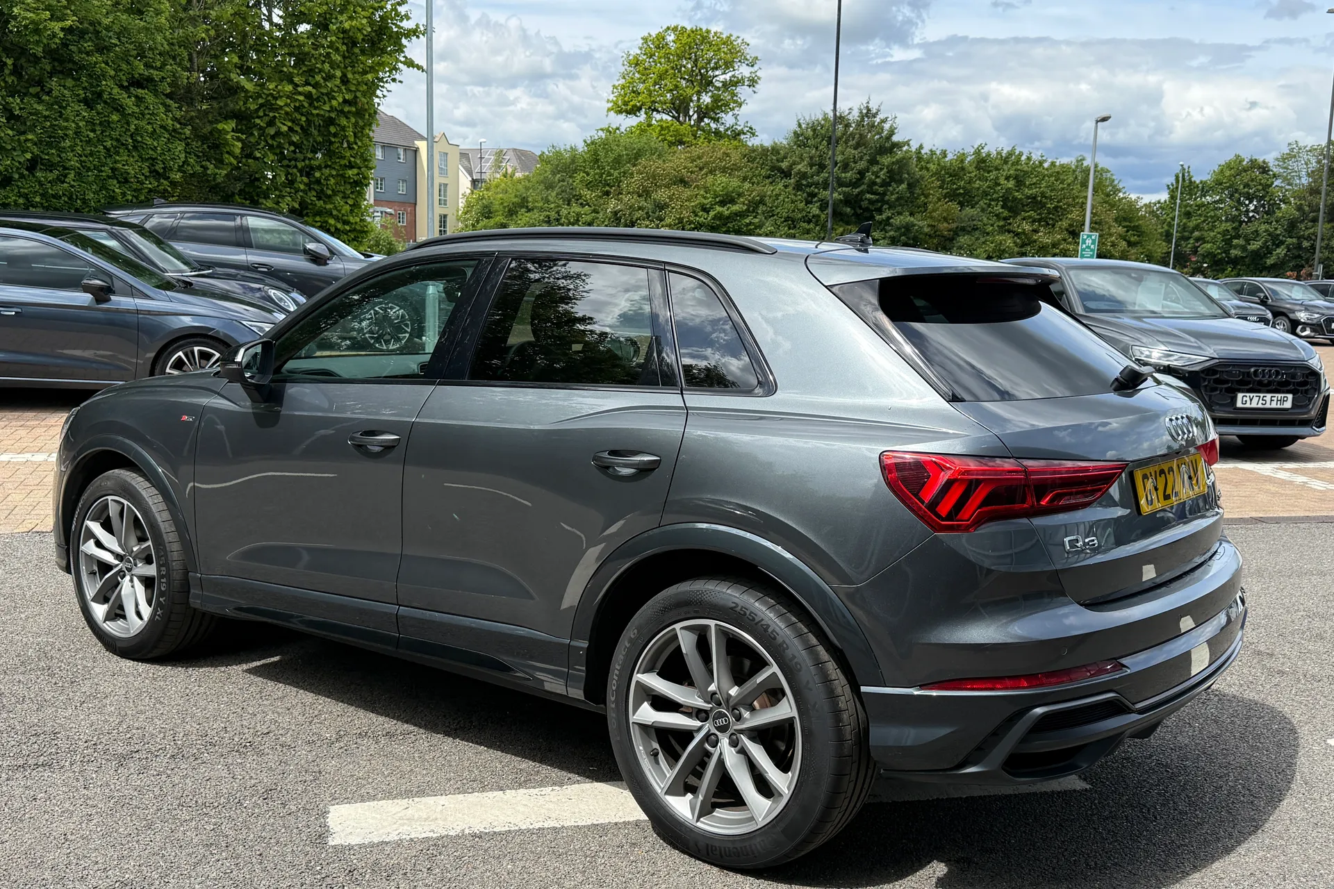 Audi Q3 thumbnail image number 48