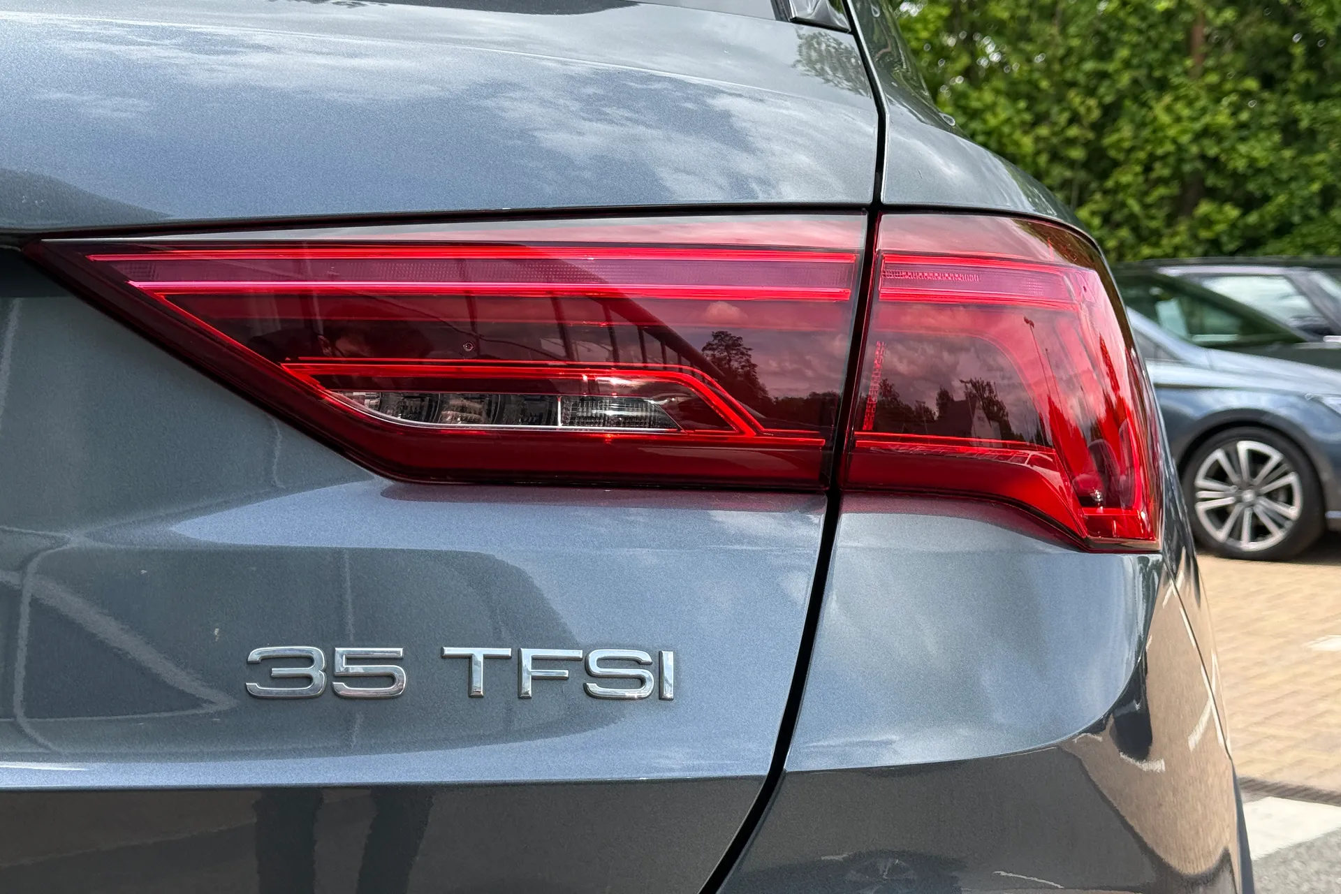 Audi Q3 thumbnail image number 47