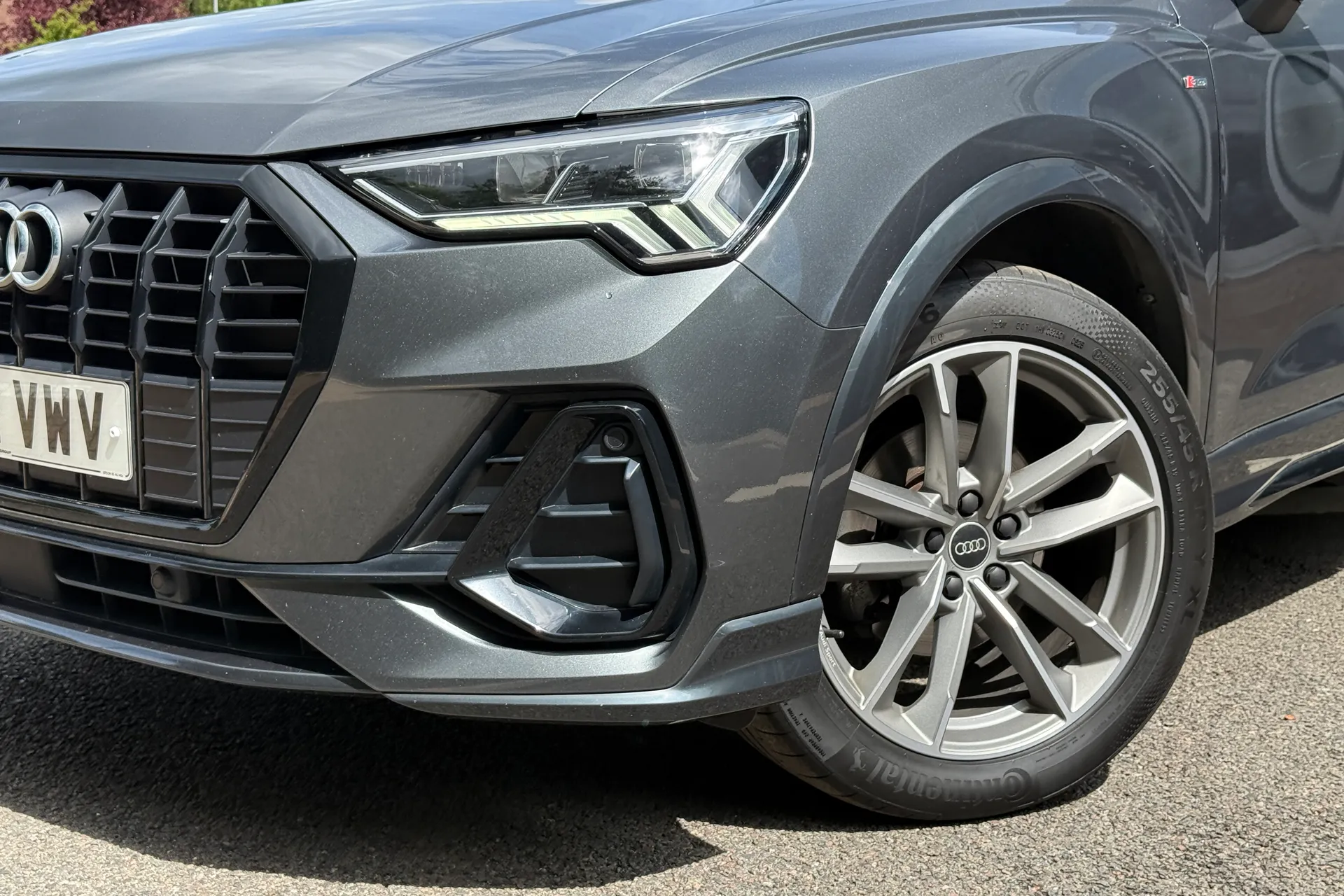 Audi Q3 thumbnail image number 57