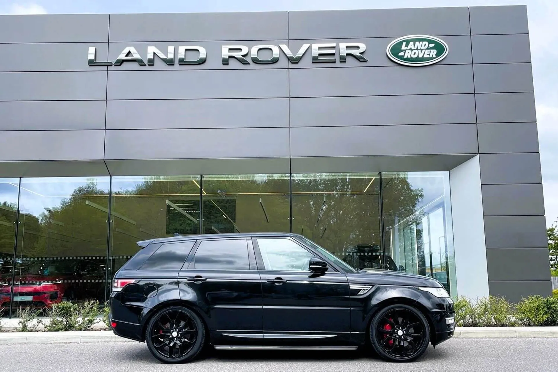 LAND ROVER RANGE ROVER SPORT thumbnail image number 2