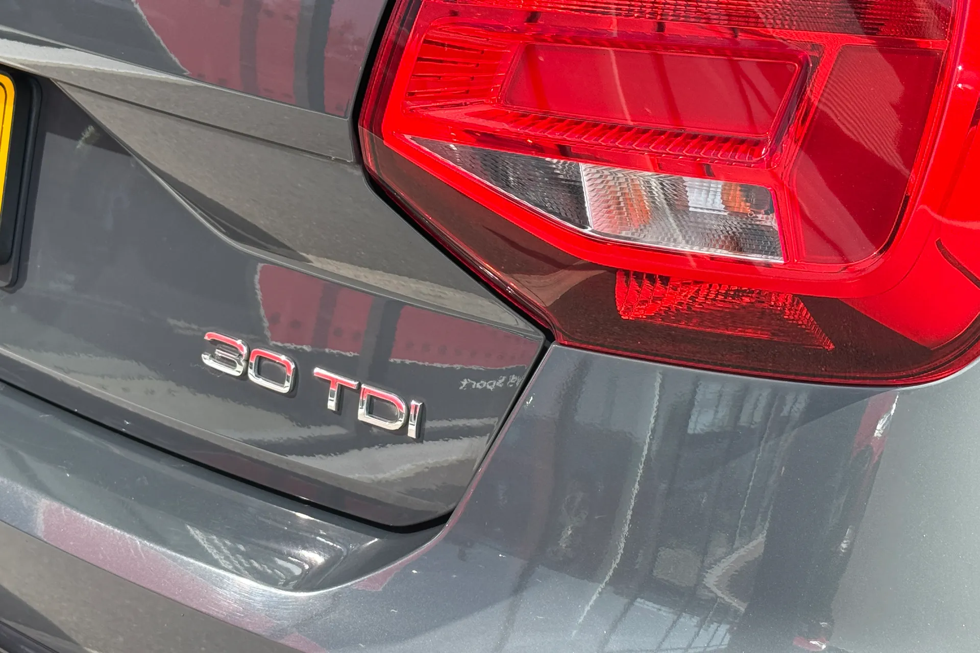 Audi Q2 thumbnail image number 27