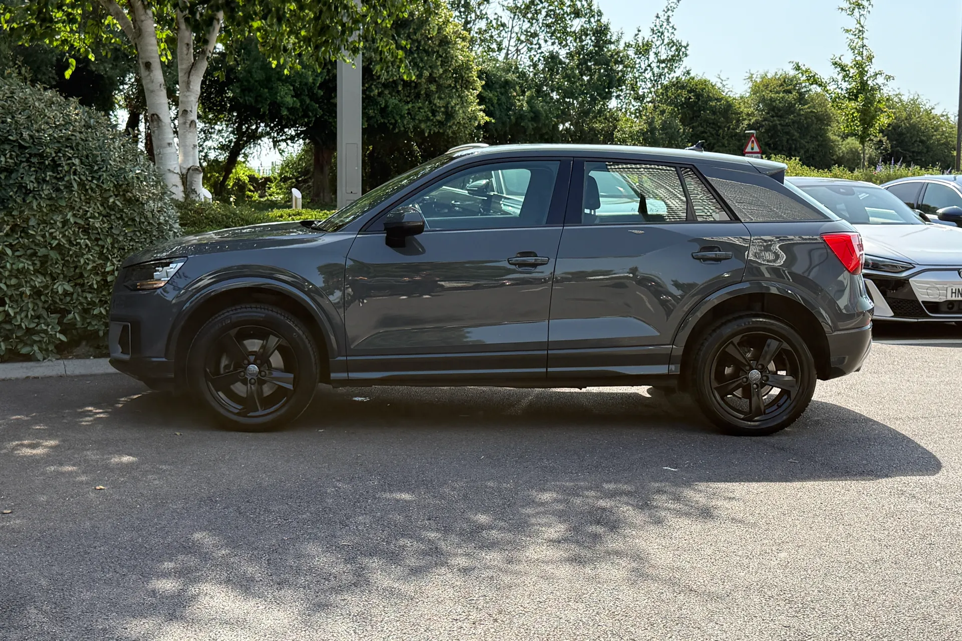 Audi Q2 thumbnail image number 23