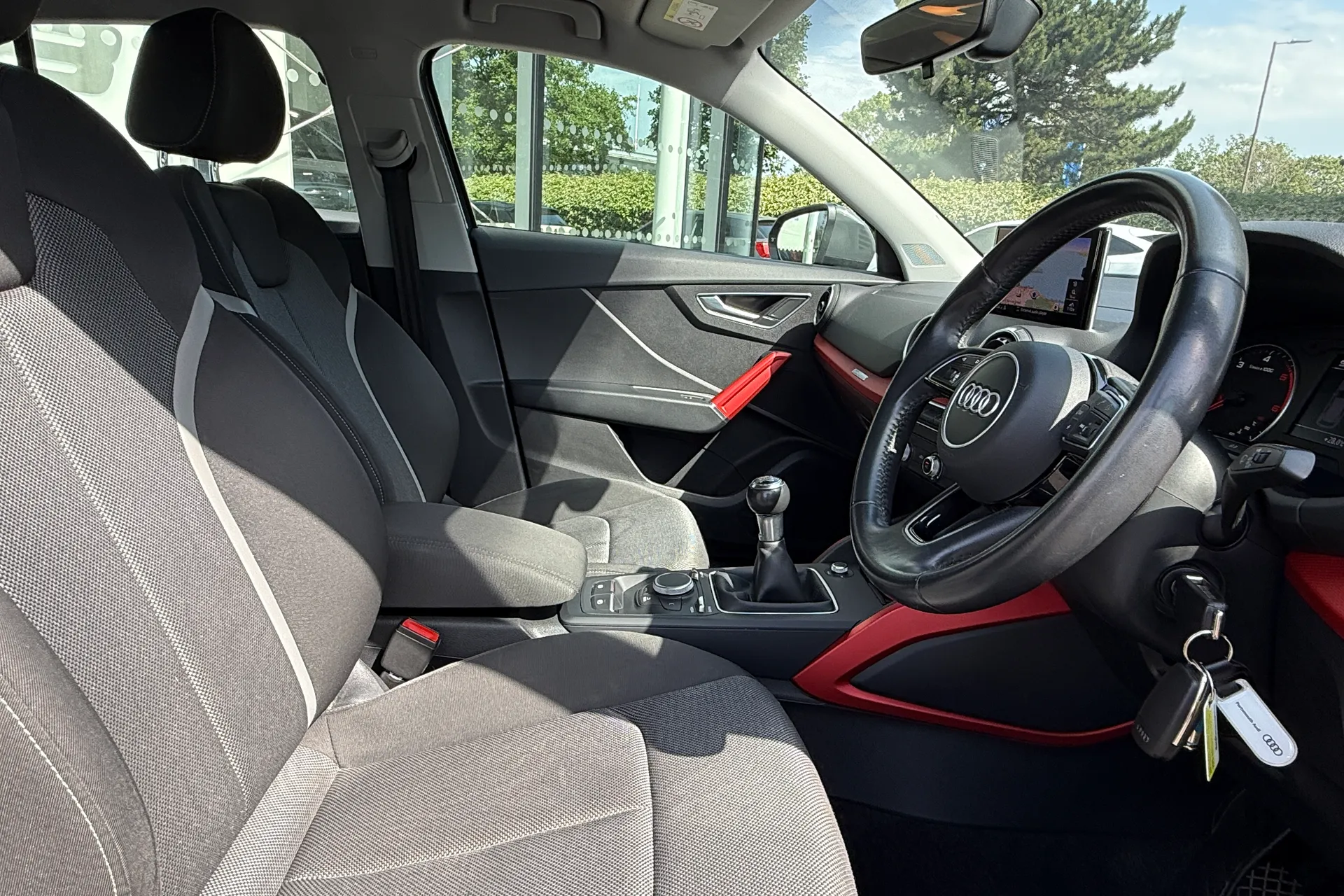 Audi Q2 thumbnail image number 29