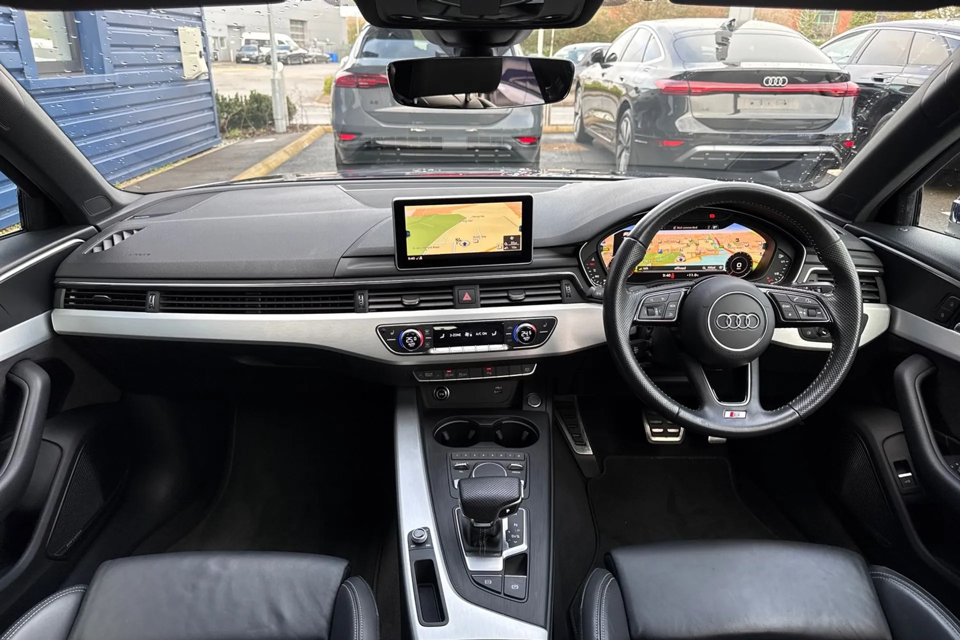 Audi A4 thumbnail image number 3