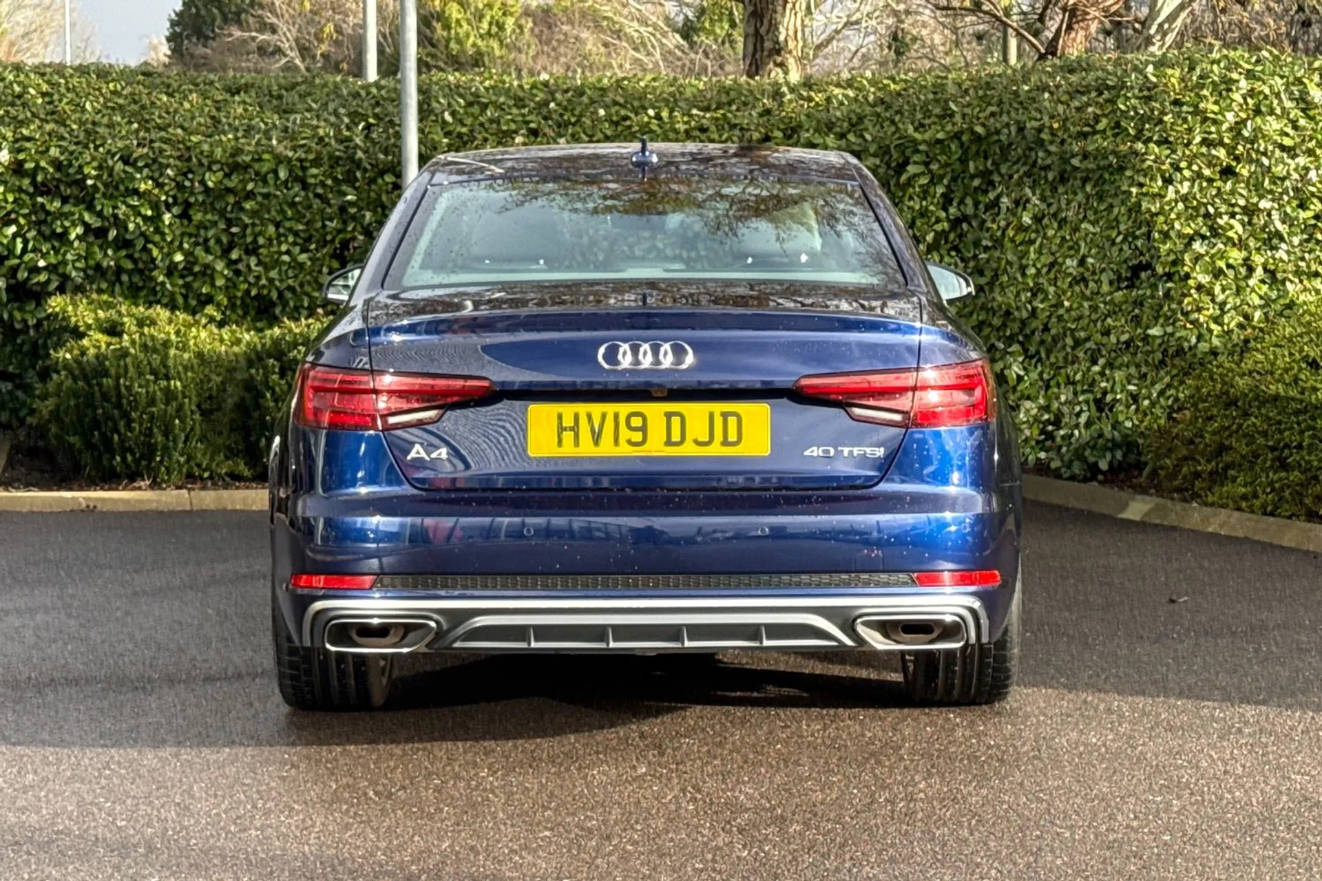 Audi A4 thumbnail image number 15