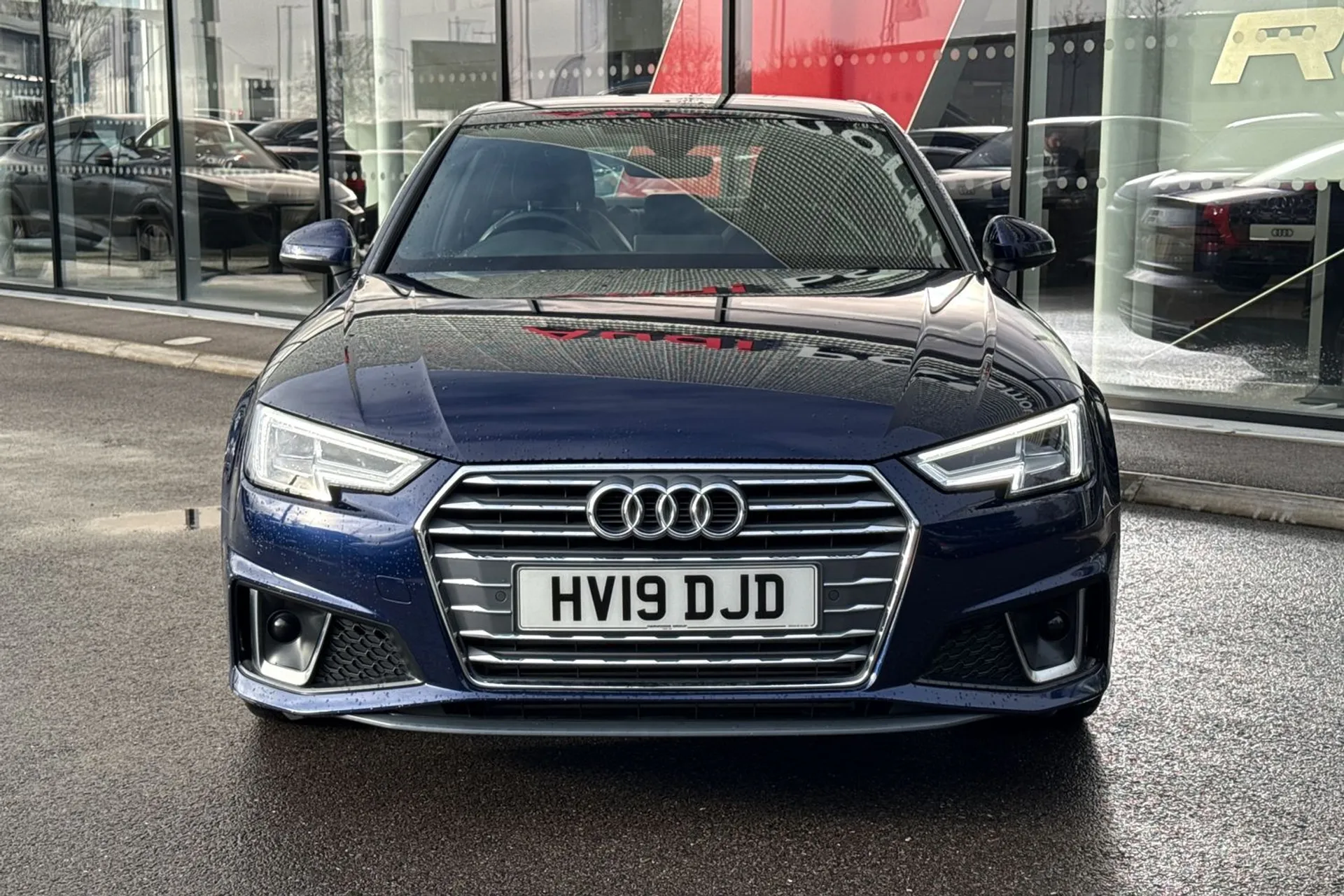 Audi A4 thumbnail image number 17