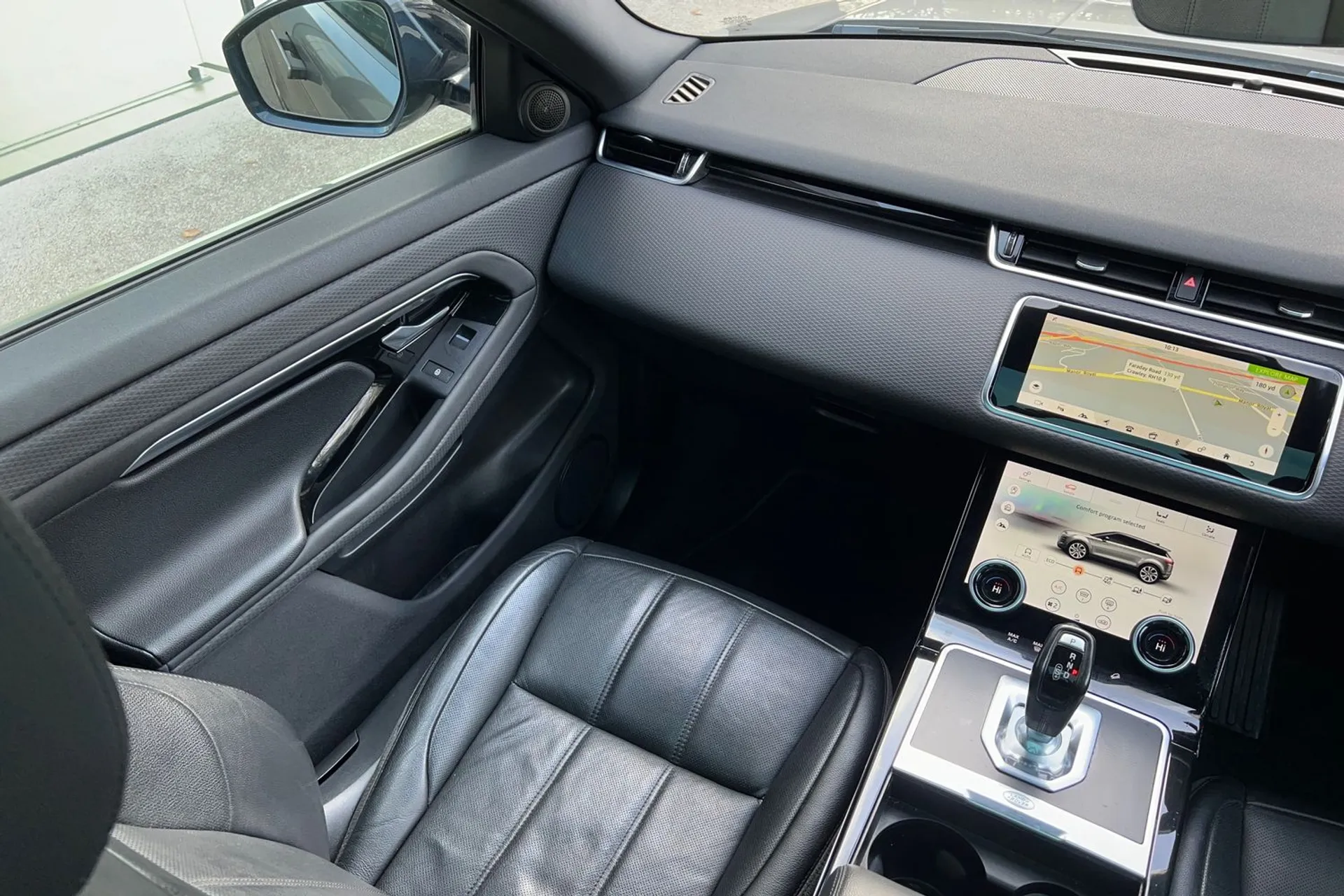 LAND ROVER RANGE ROVER EVOQUE thumbnail image number 21