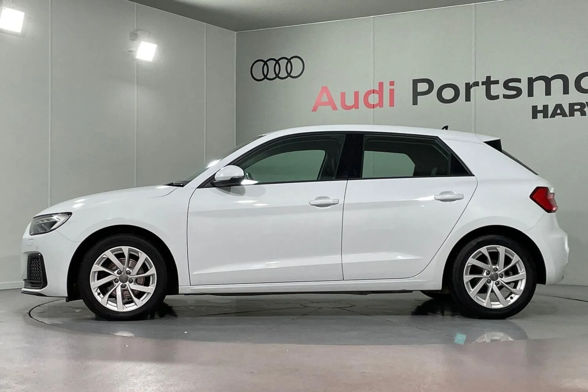 Audi A1 thumbnail image number 12