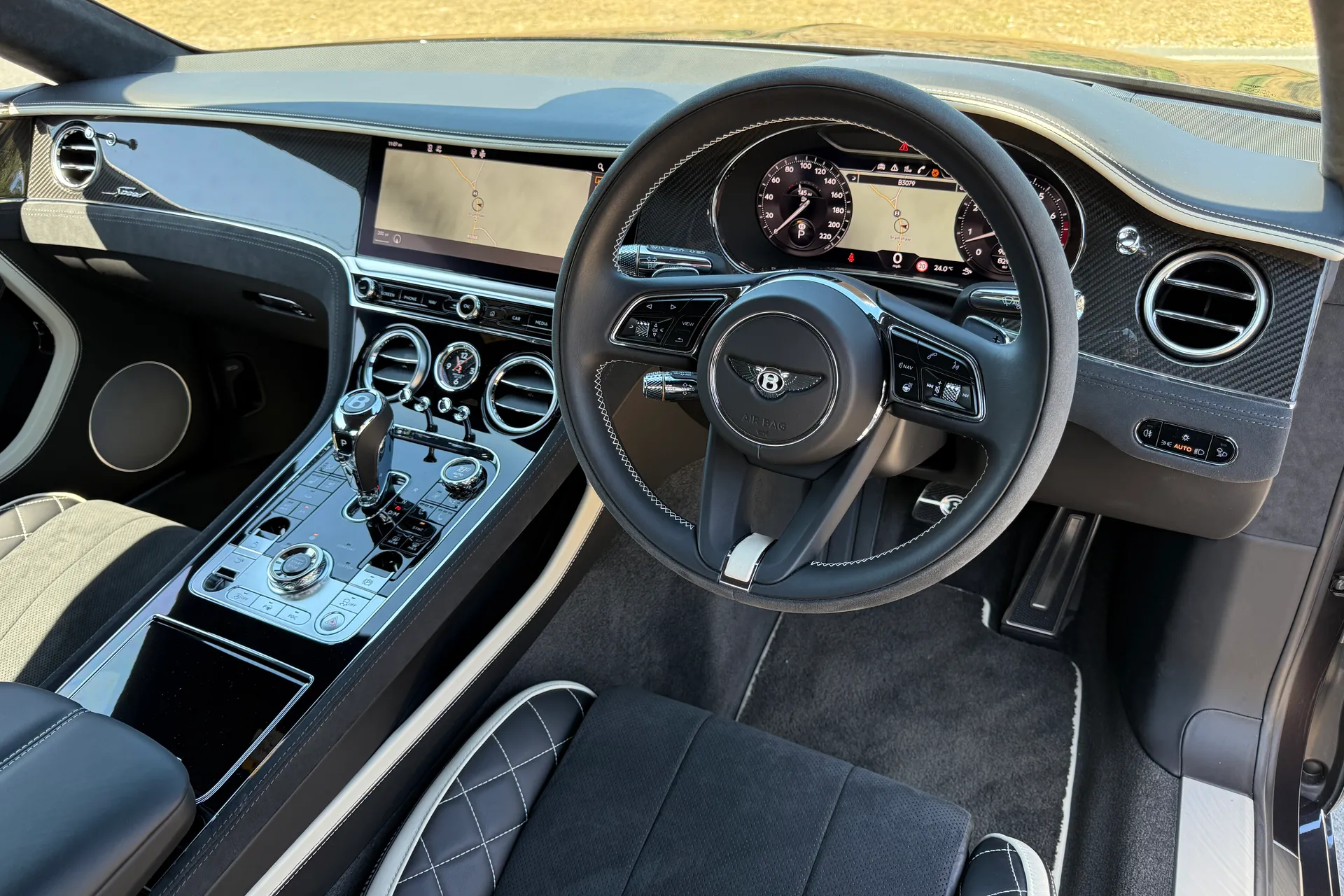 Bentley CONTINENTAL GT thumbnail image number 24