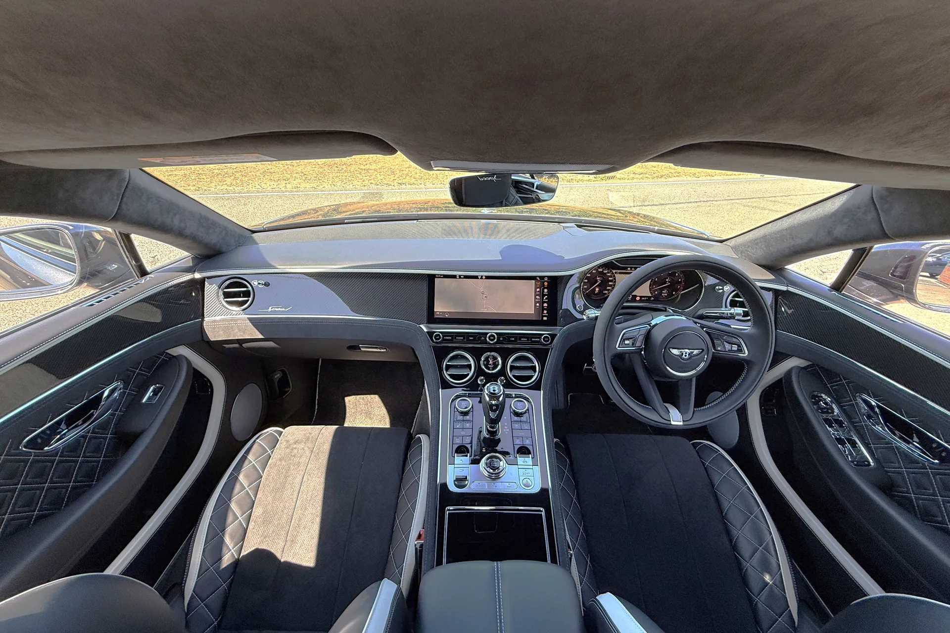 Bentley CONTINENTAL GT thumbnail image number 3