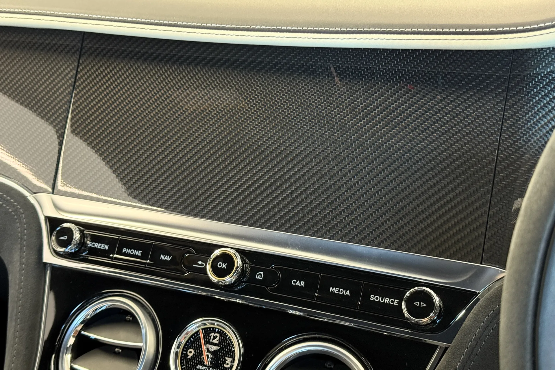 Bentley CONTINENTAL GT thumbnail image number 42