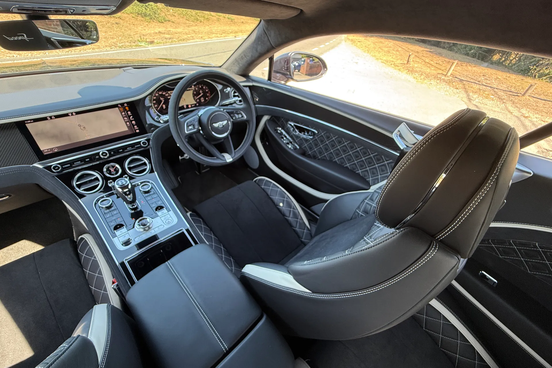 Bentley CONTINENTAL GT thumbnail image number 31