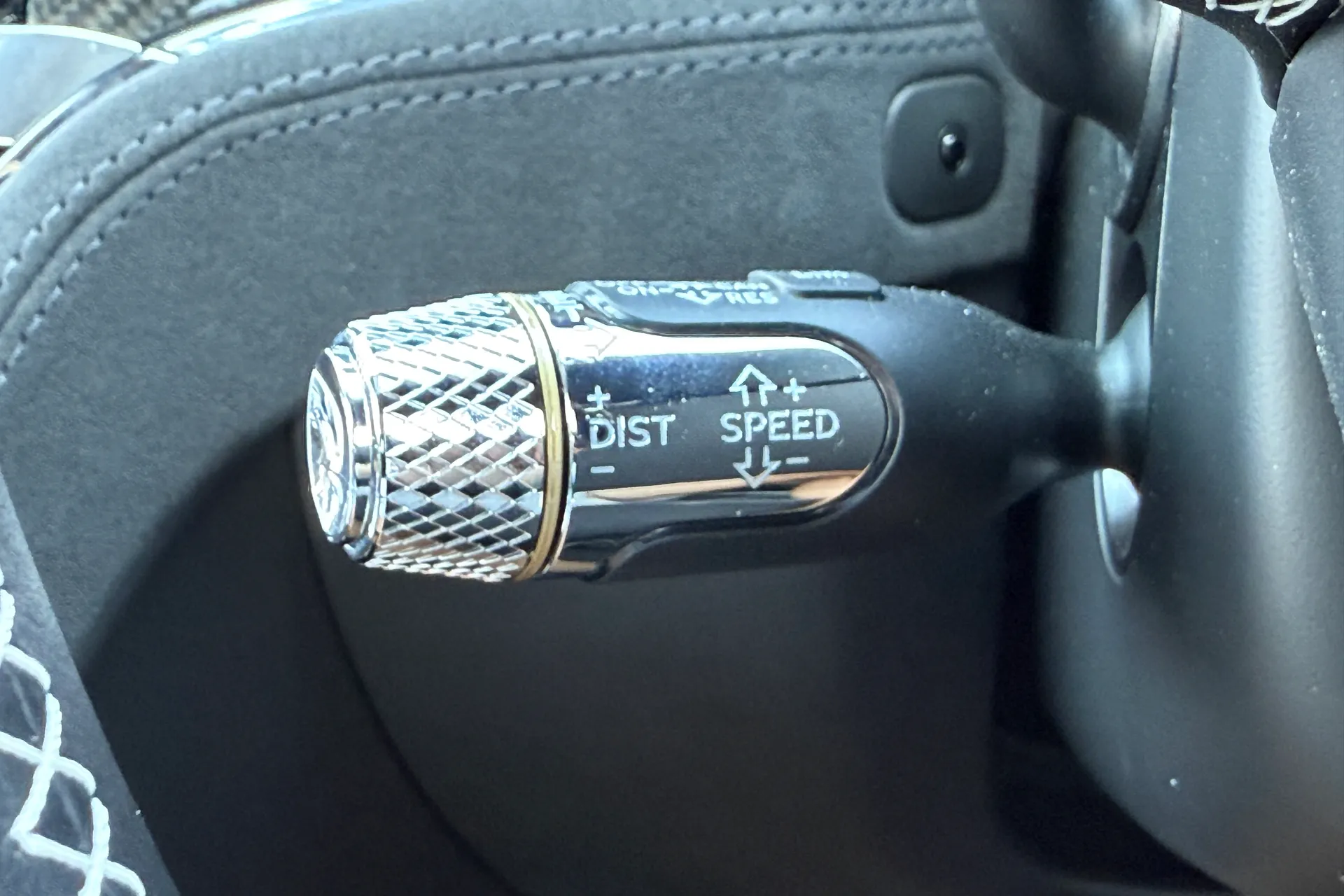 Bentley CONTINENTAL GT thumbnail image number 51