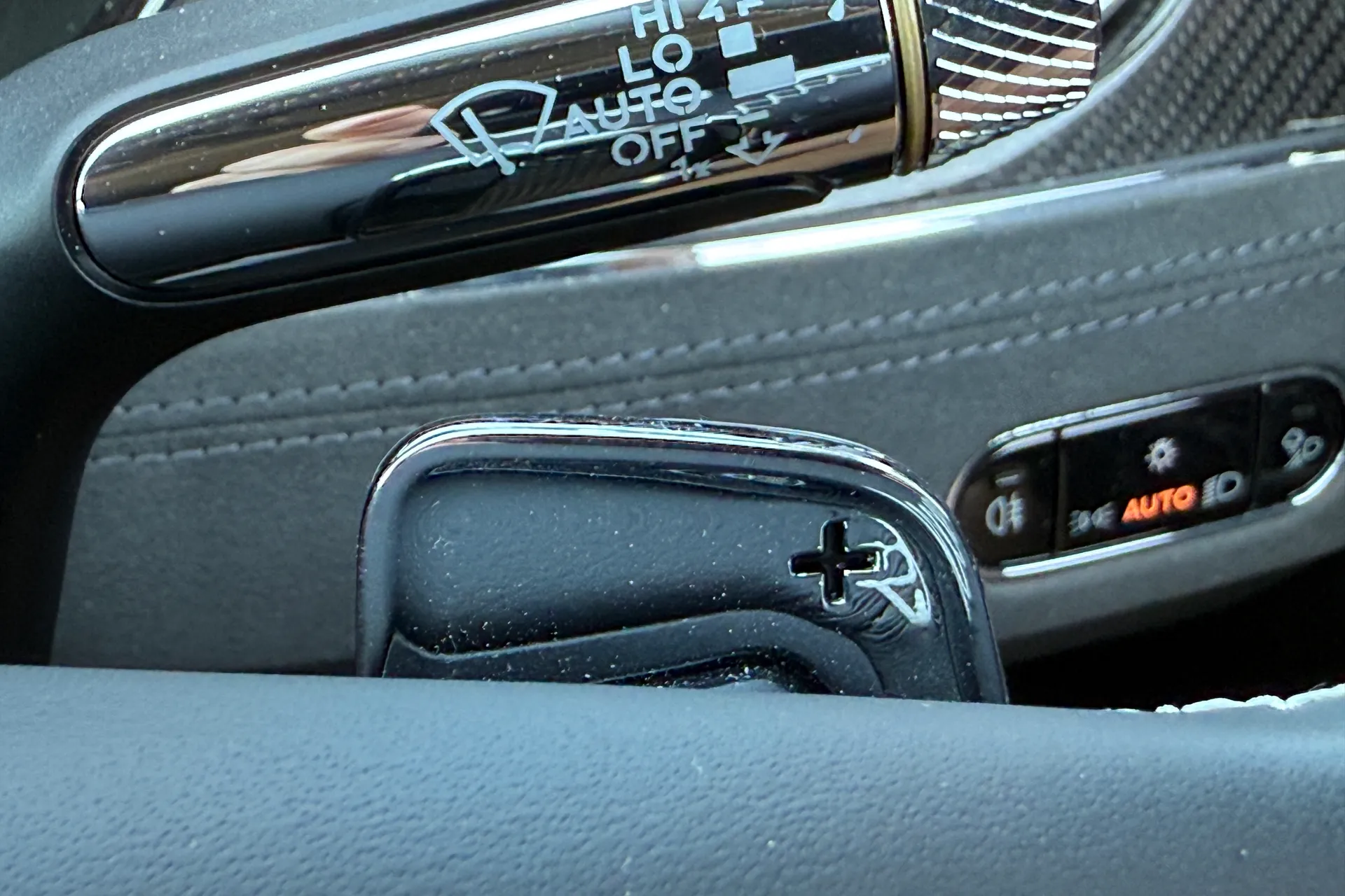 Bentley CONTINENTAL GT thumbnail image number 50
