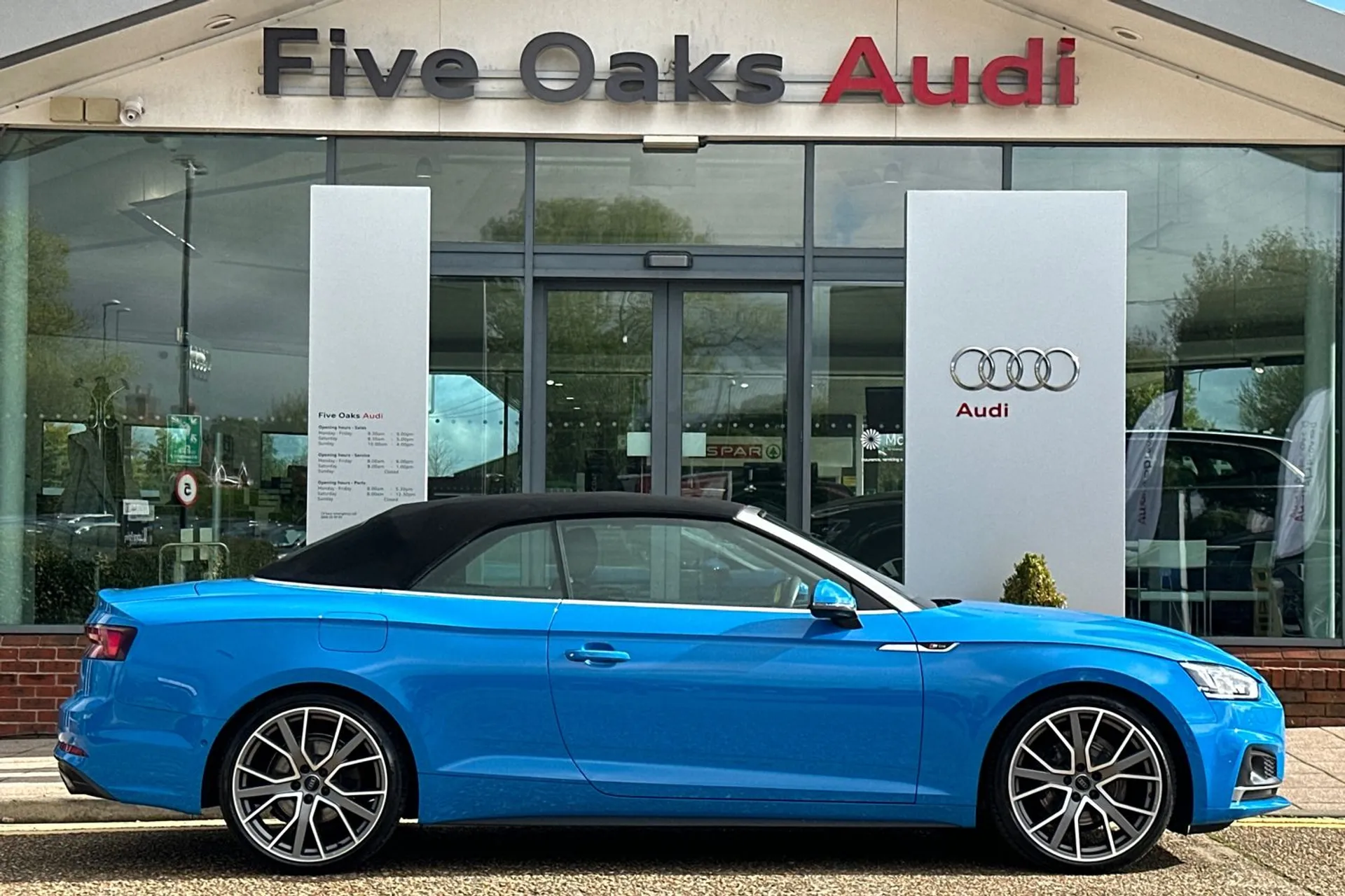 Audi A5 thumbnail image number 2