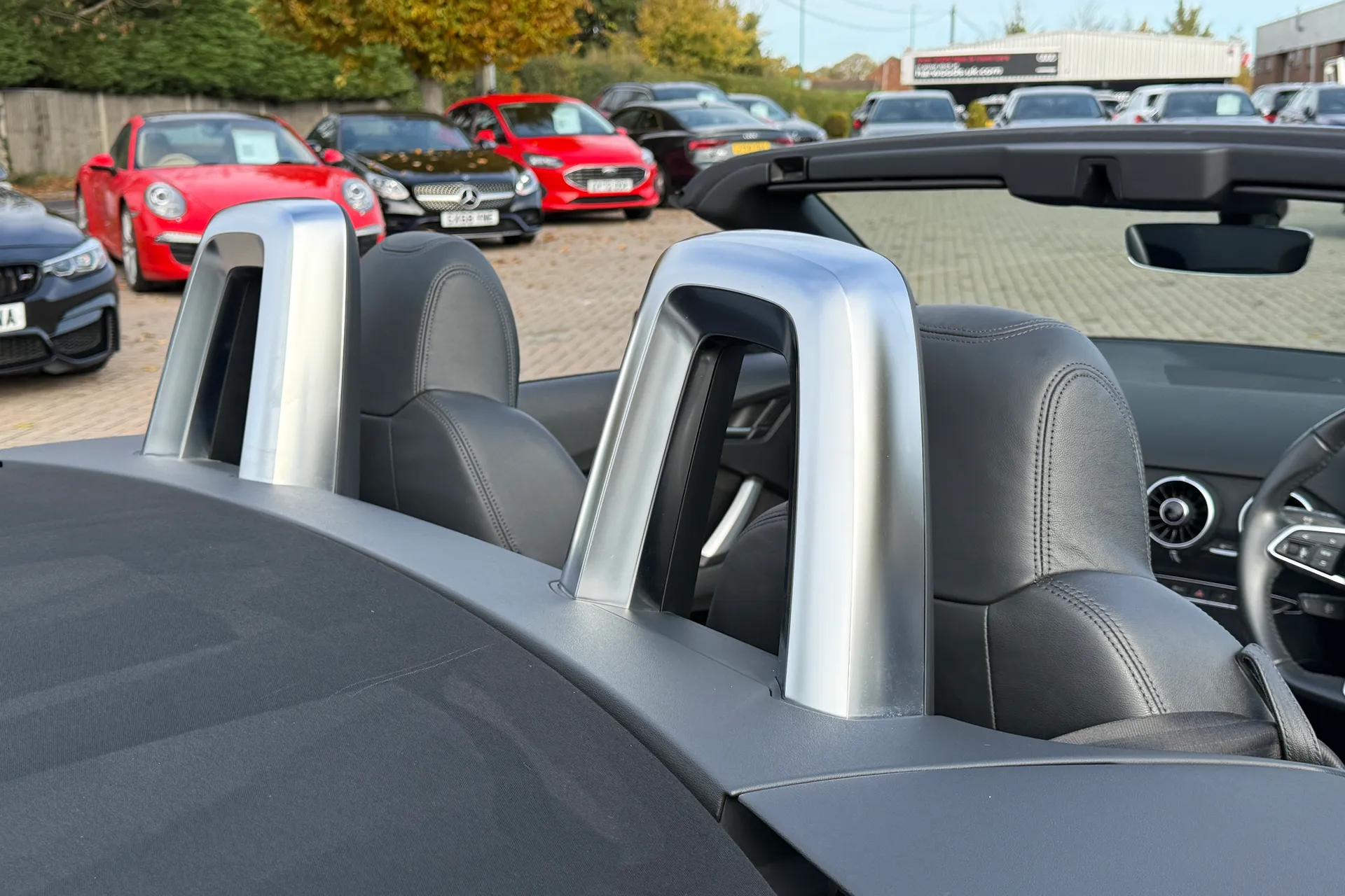 Audi TT thumbnail image number 46