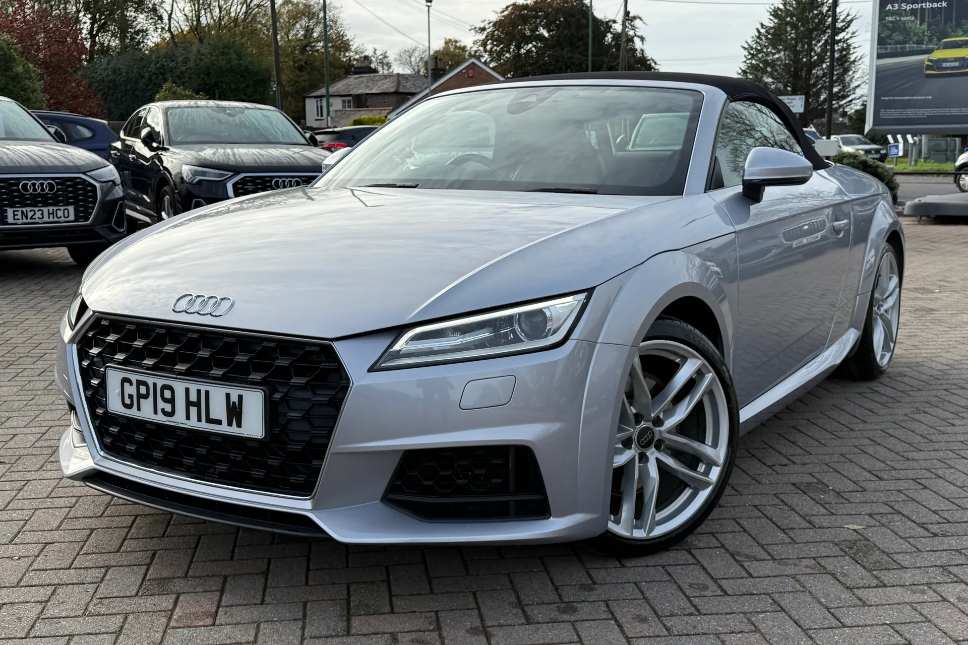 Audi TT thumbnail image number 42