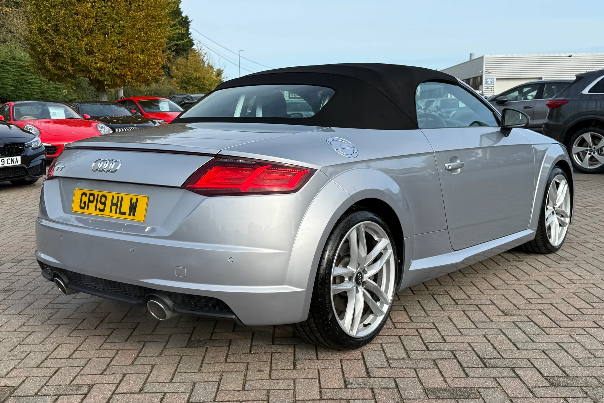 Audi TT thumbnail image number 39