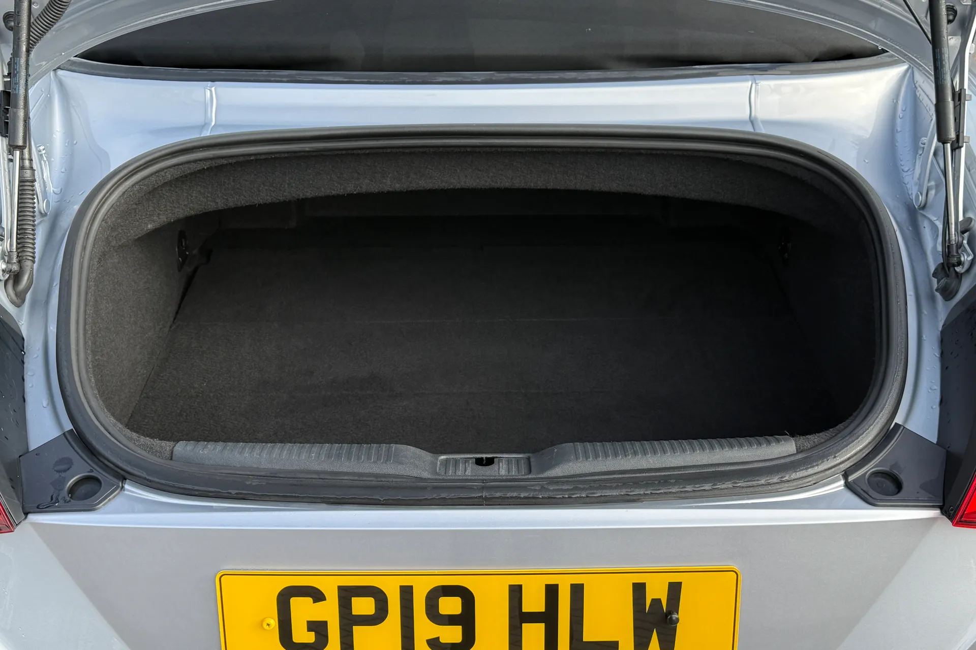 Audi TT thumbnail image number 34