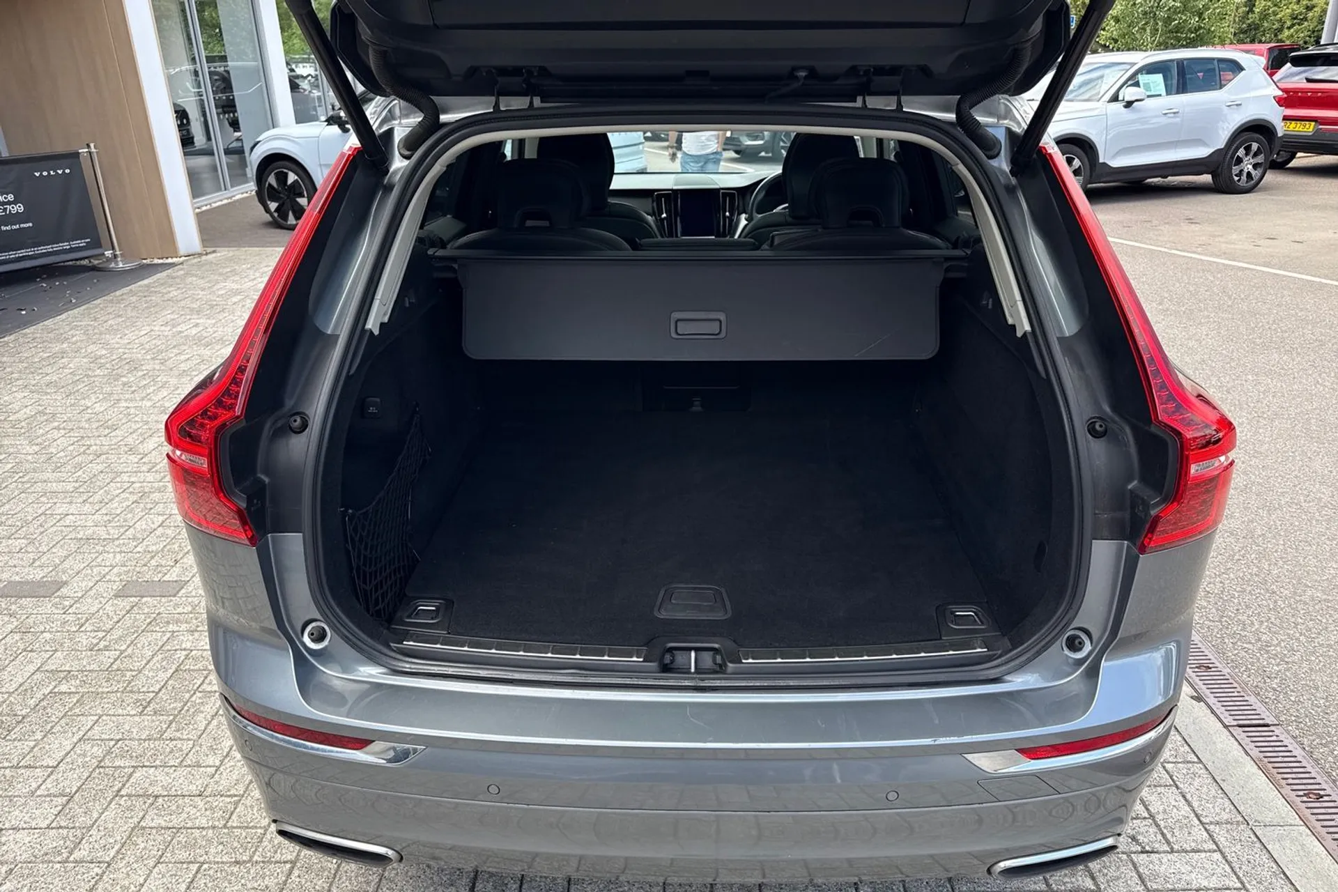 Volvo XC60 thumbnail image number 21