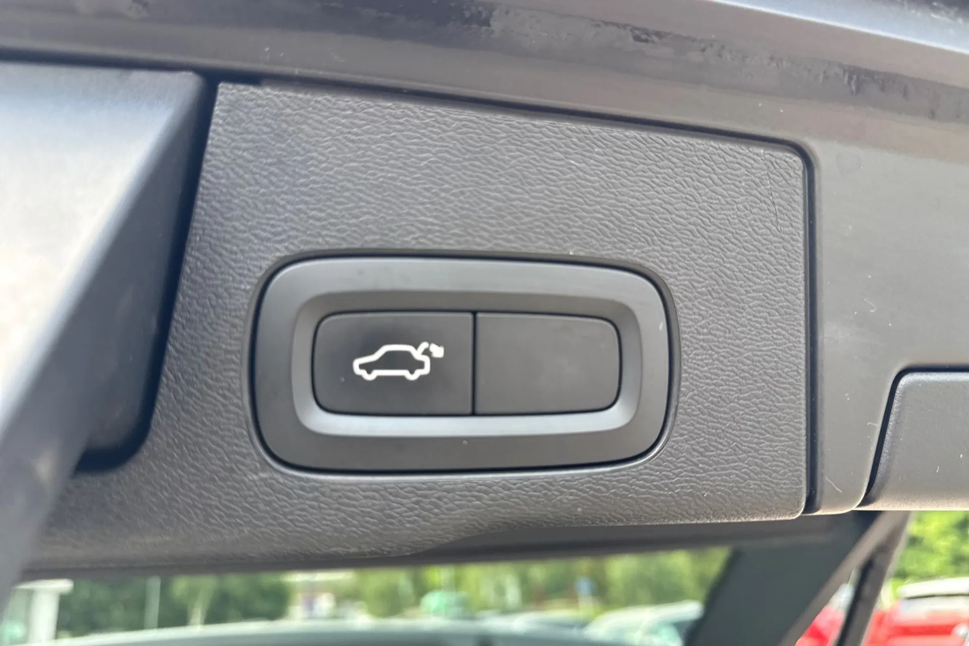 Volvo XC60 thumbnail image number 22