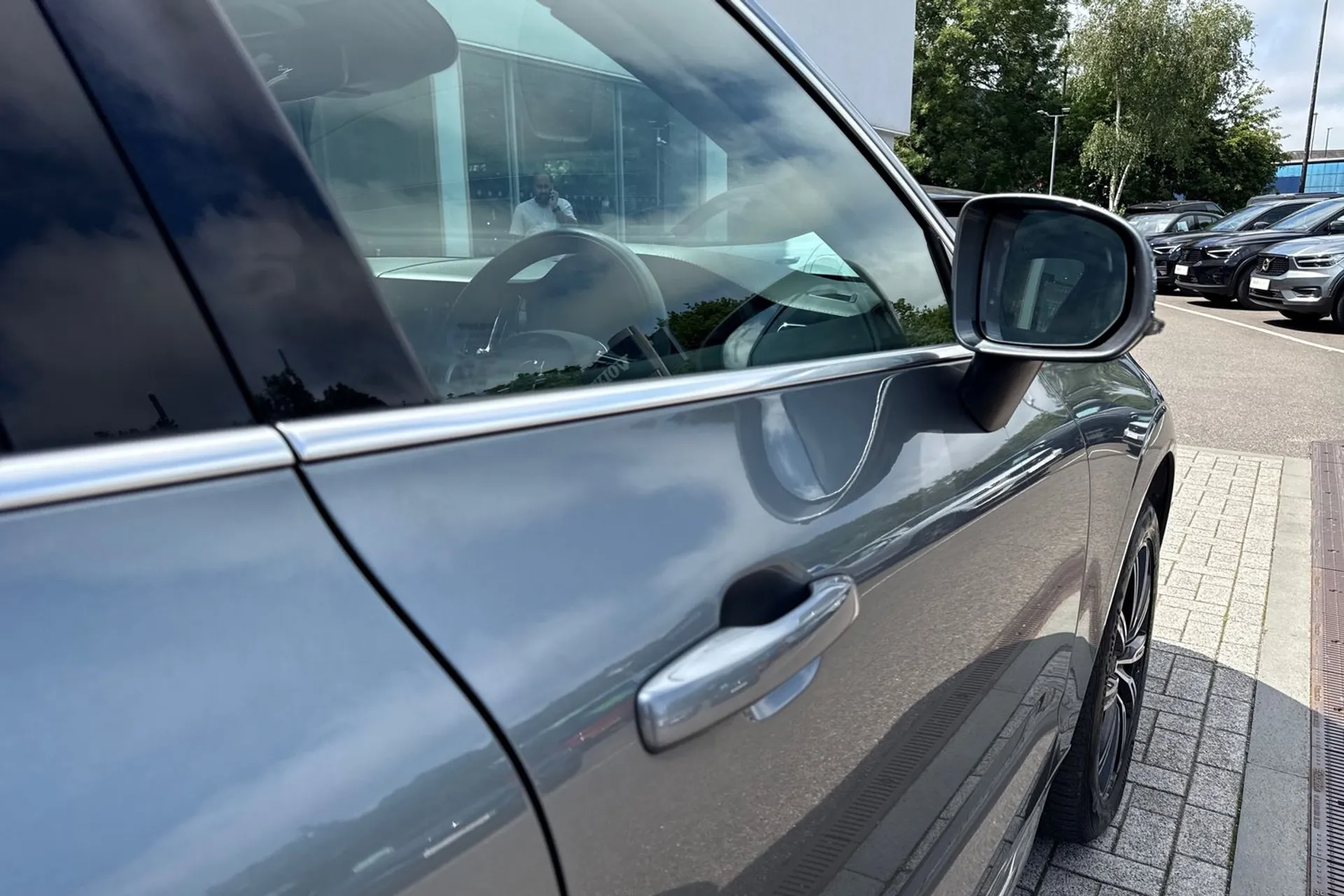 Volvo XC60 thumbnail image number 18