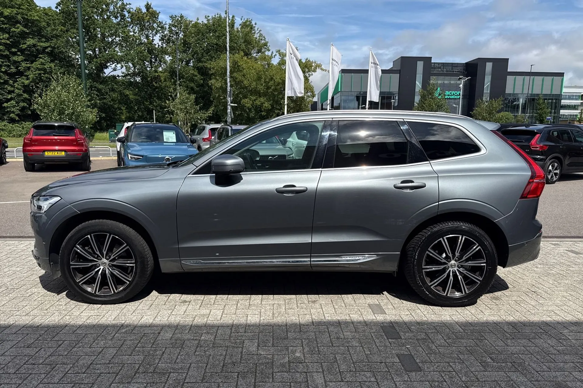 Volvo XC60 thumbnail image number 12
