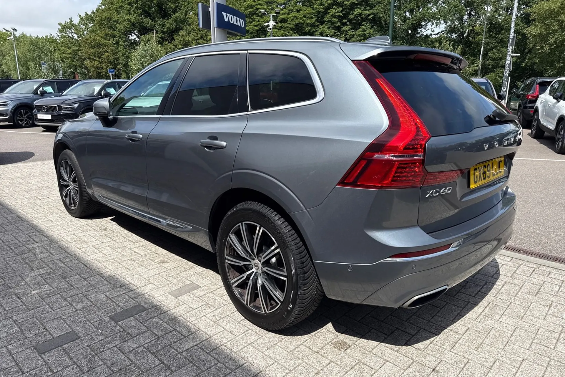 Volvo XC60 thumbnail image number 11