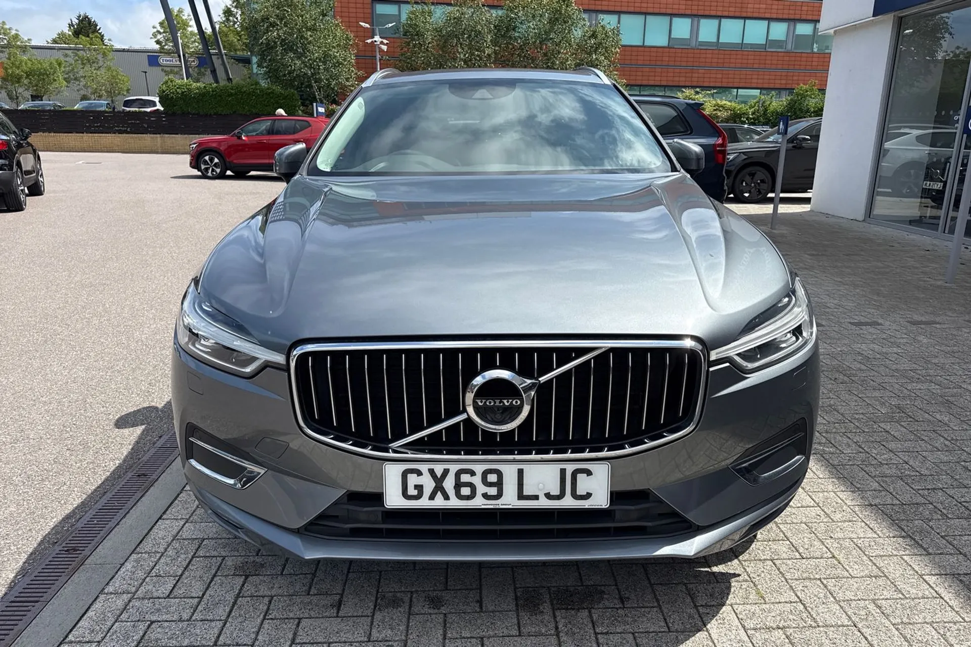 Volvo XC60 thumbnail image number 14