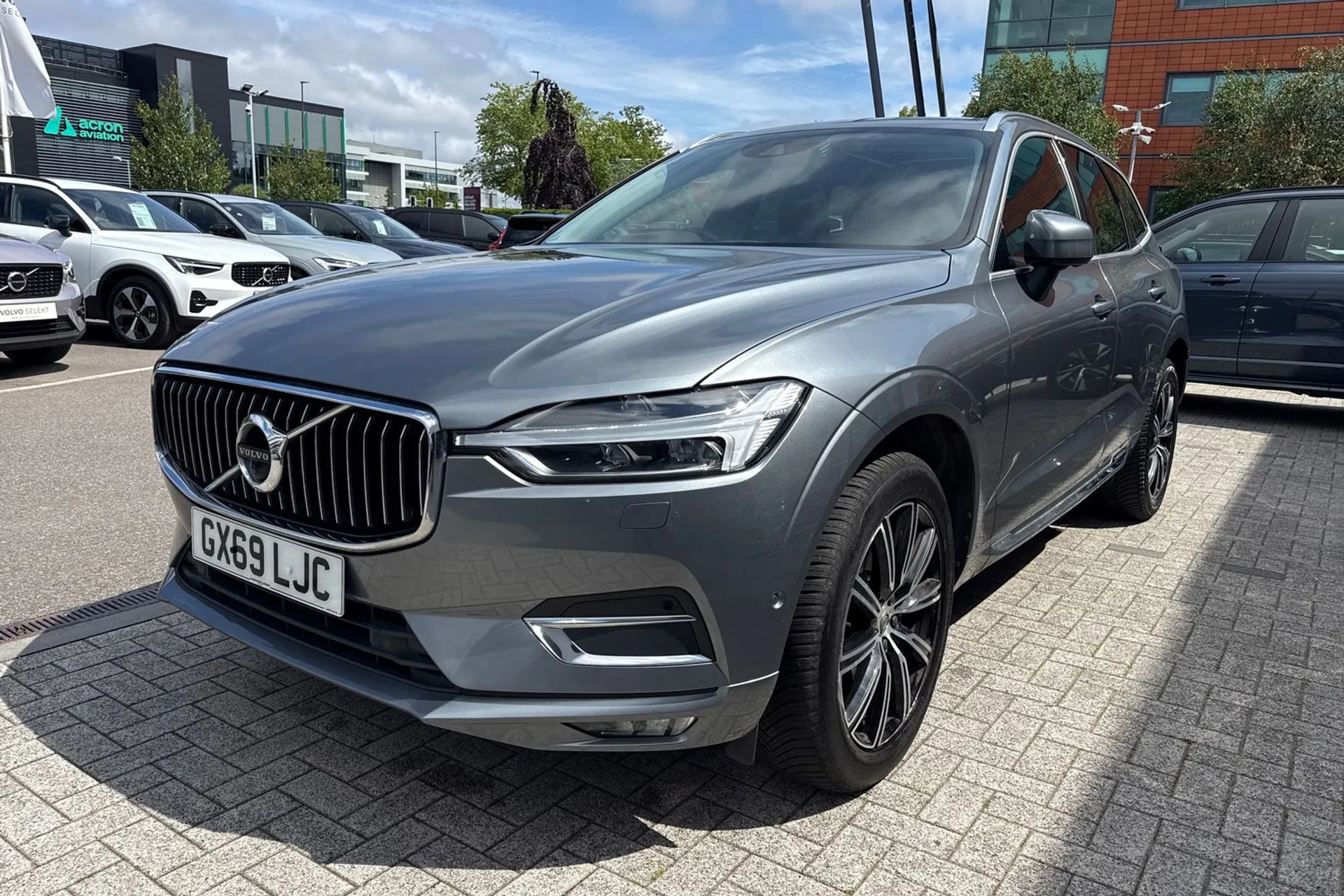 Volvo XC60 thumbnail image number 13