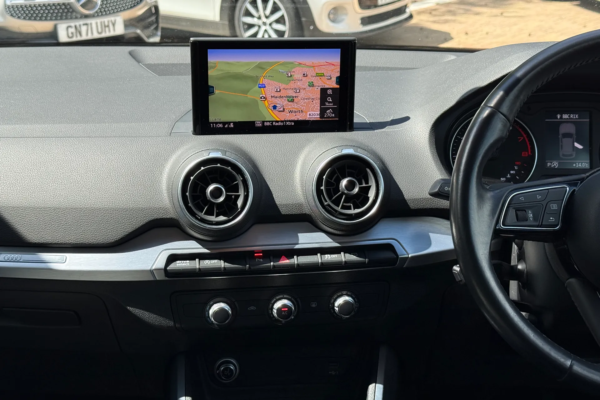 Audi Q2 thumbnail image number 41
