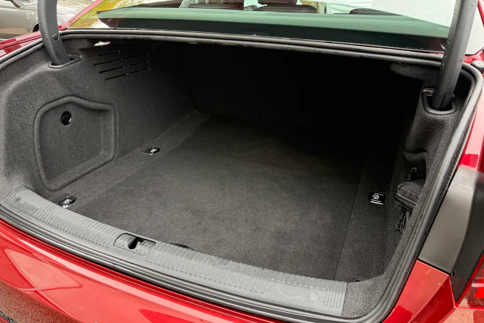 Audi A4 thumbnail image number 39