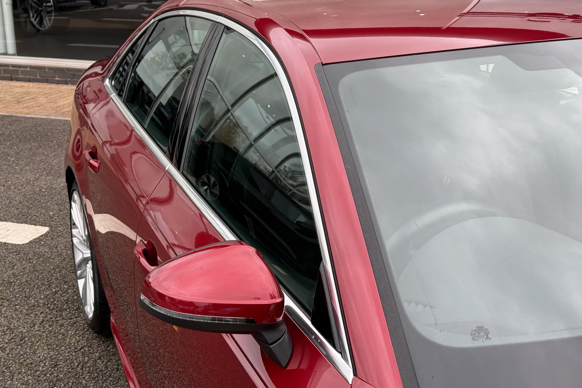 Audi A4 thumbnail image number 10