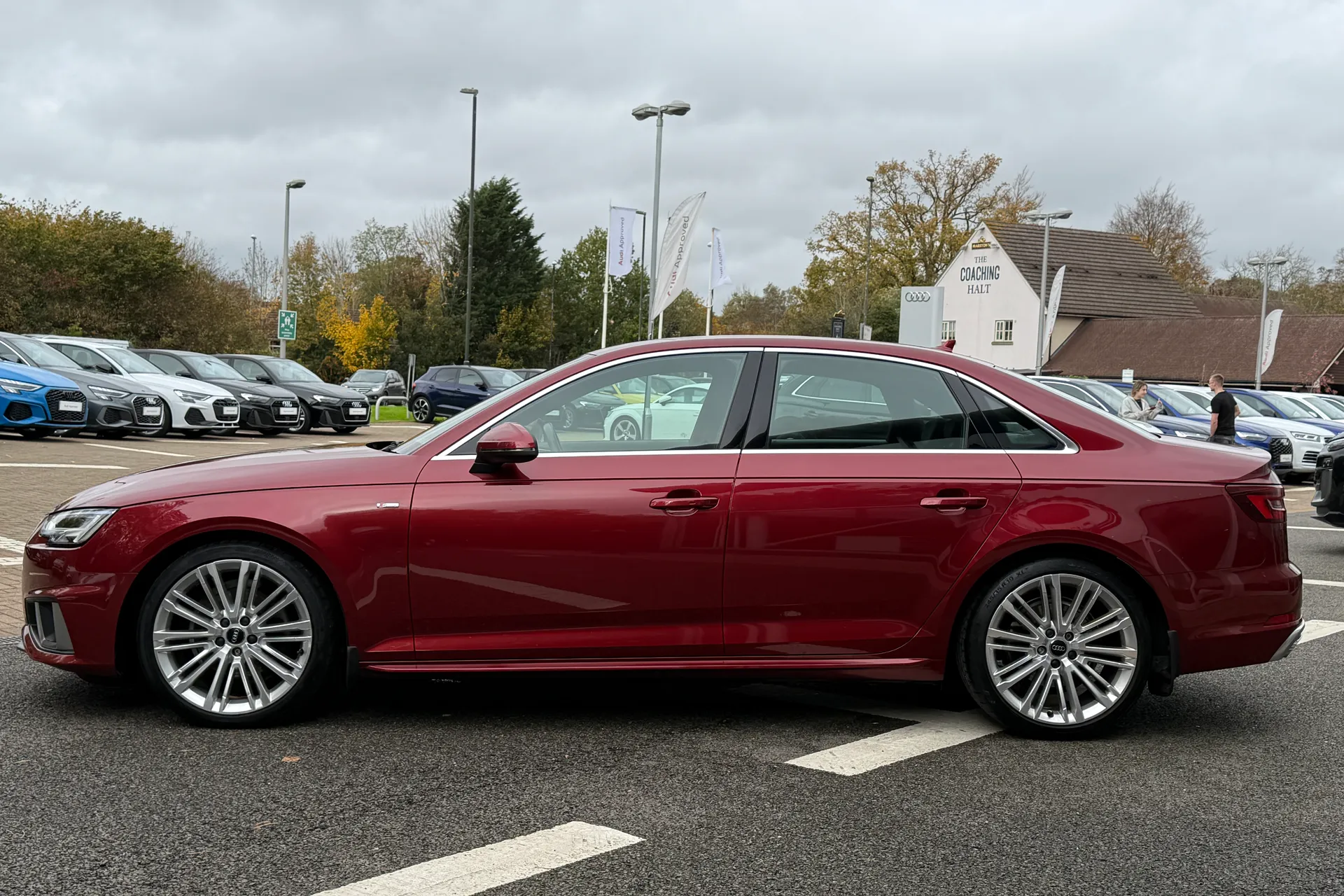 Audi A4 thumbnail image number 43