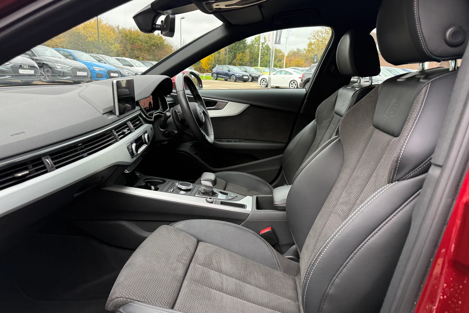 Audi A4 thumbnail image number 49