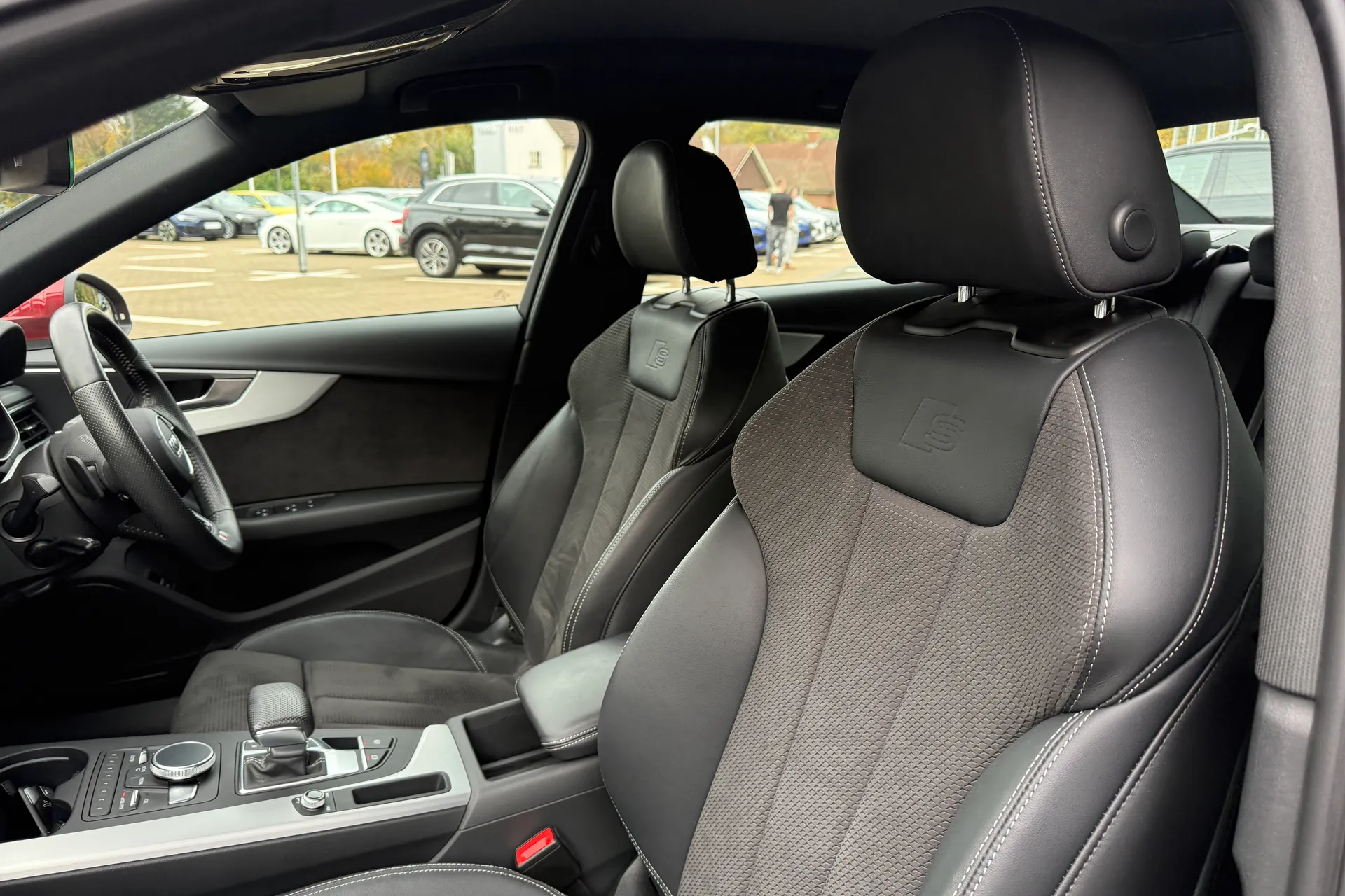 Audi A4 thumbnail image number 48