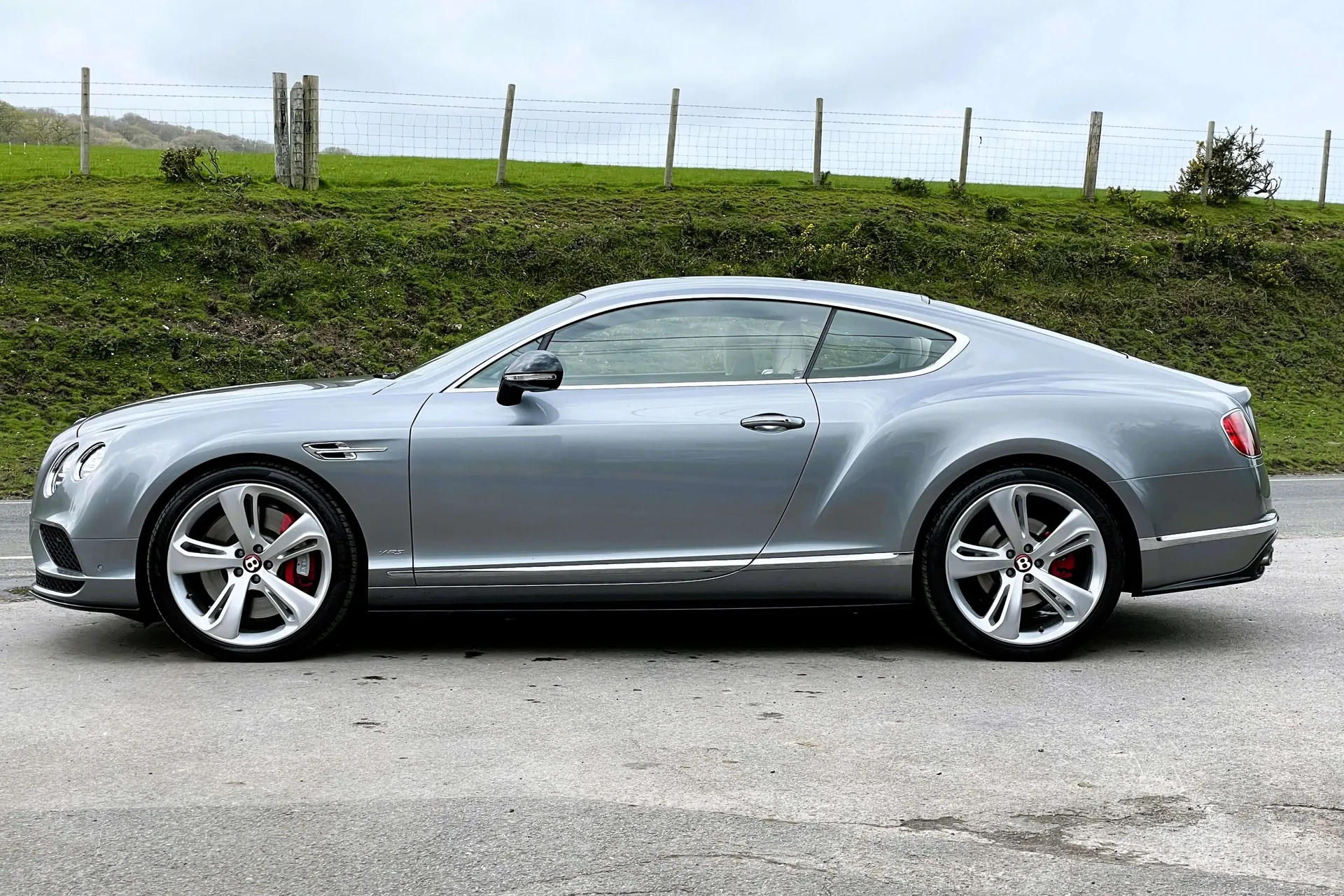 Bentley CONTINENTAL GT thumbnail image number 9
