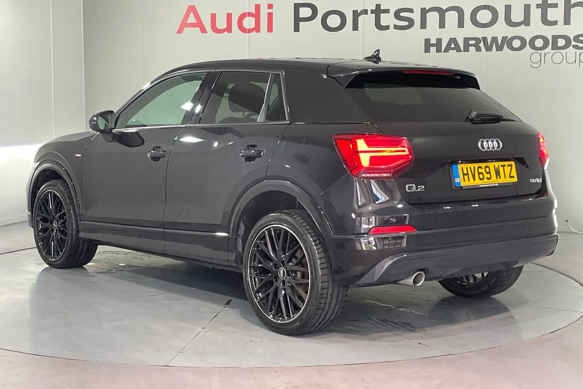 Audi Q2 thumbnail image number 10