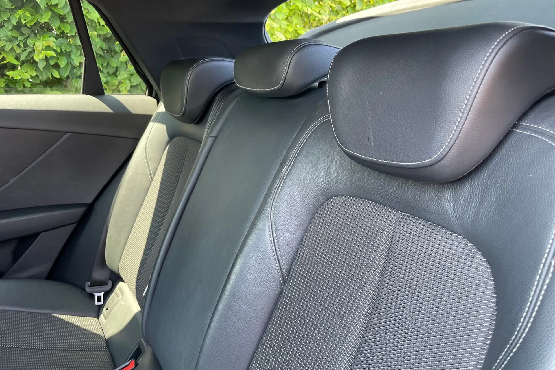 Audi Q2 thumbnail image number 30