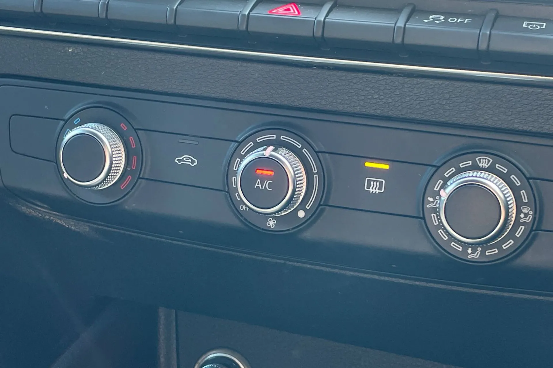 Audi Q2 thumbnail image number 40