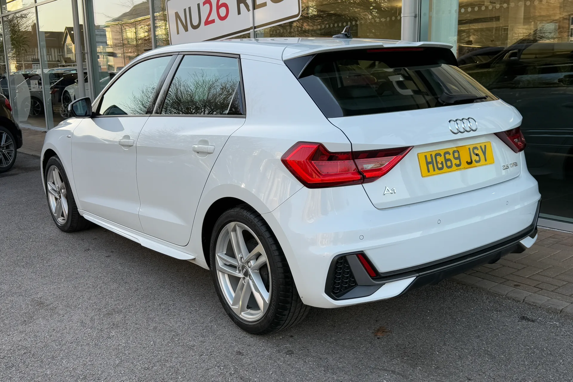 Audi A1 thumbnail image number 8