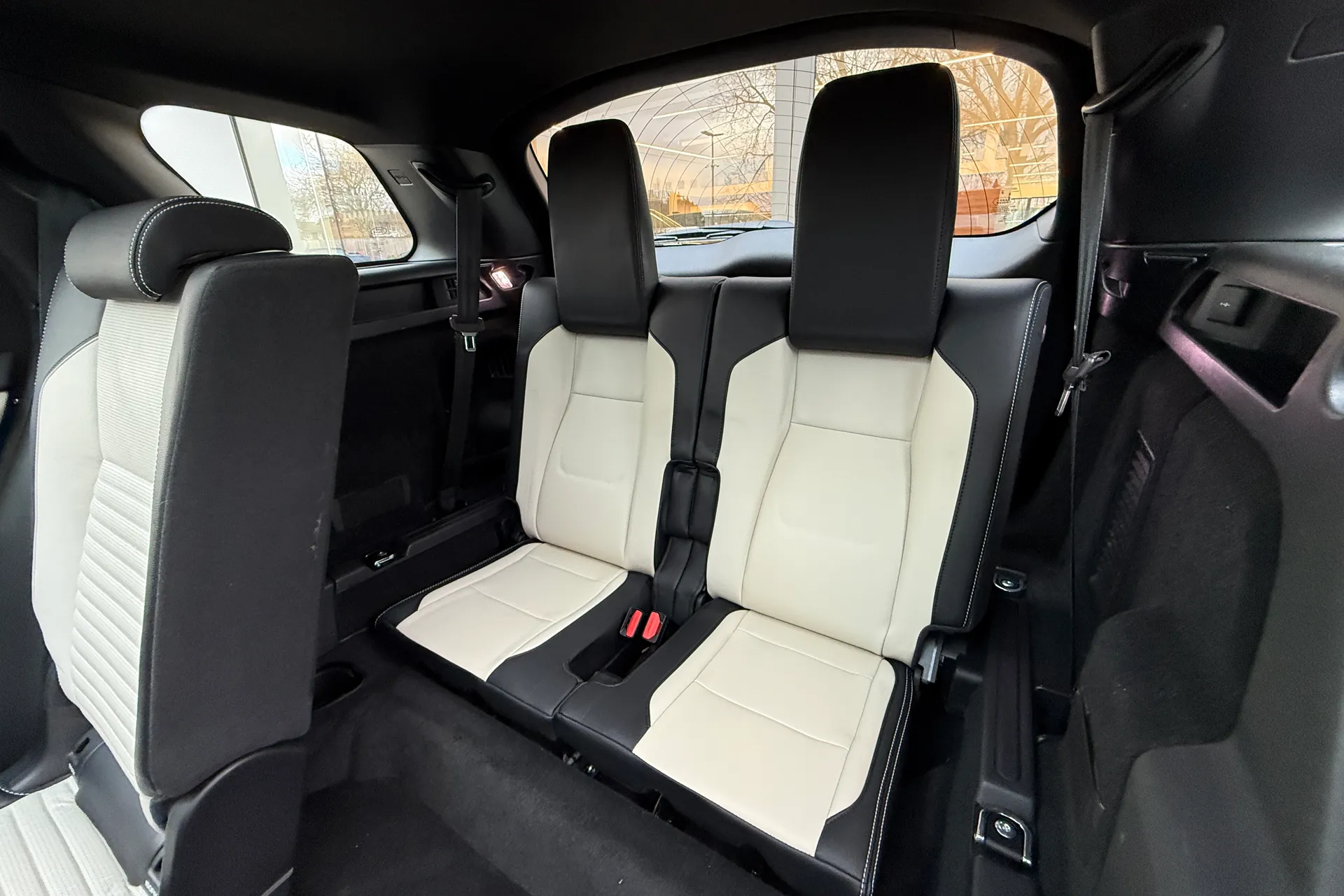 LAND ROVER DISCOVERY SPORT thumbnail image number 38