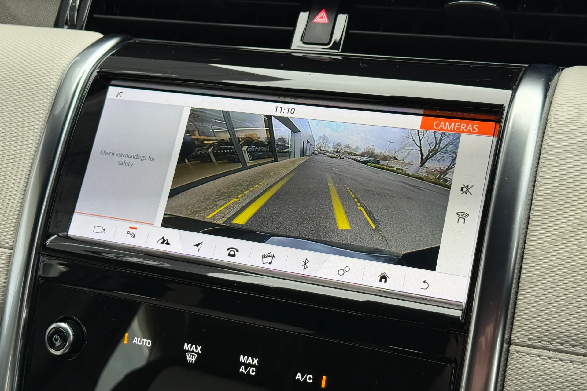 LAND ROVER DISCOVERY SPORT thumbnail image number 4