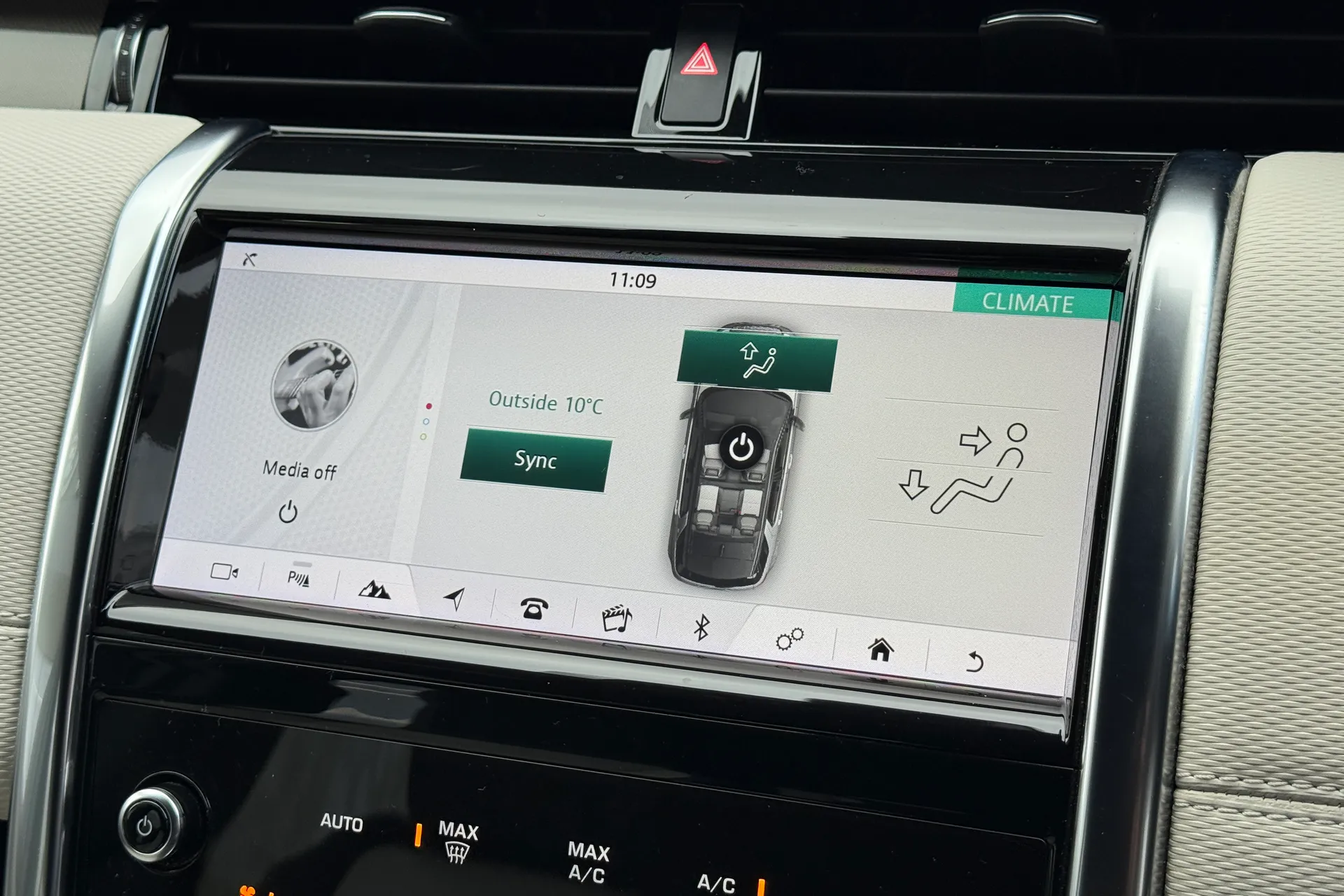 LAND ROVER DISCOVERY SPORT thumbnail image number 17