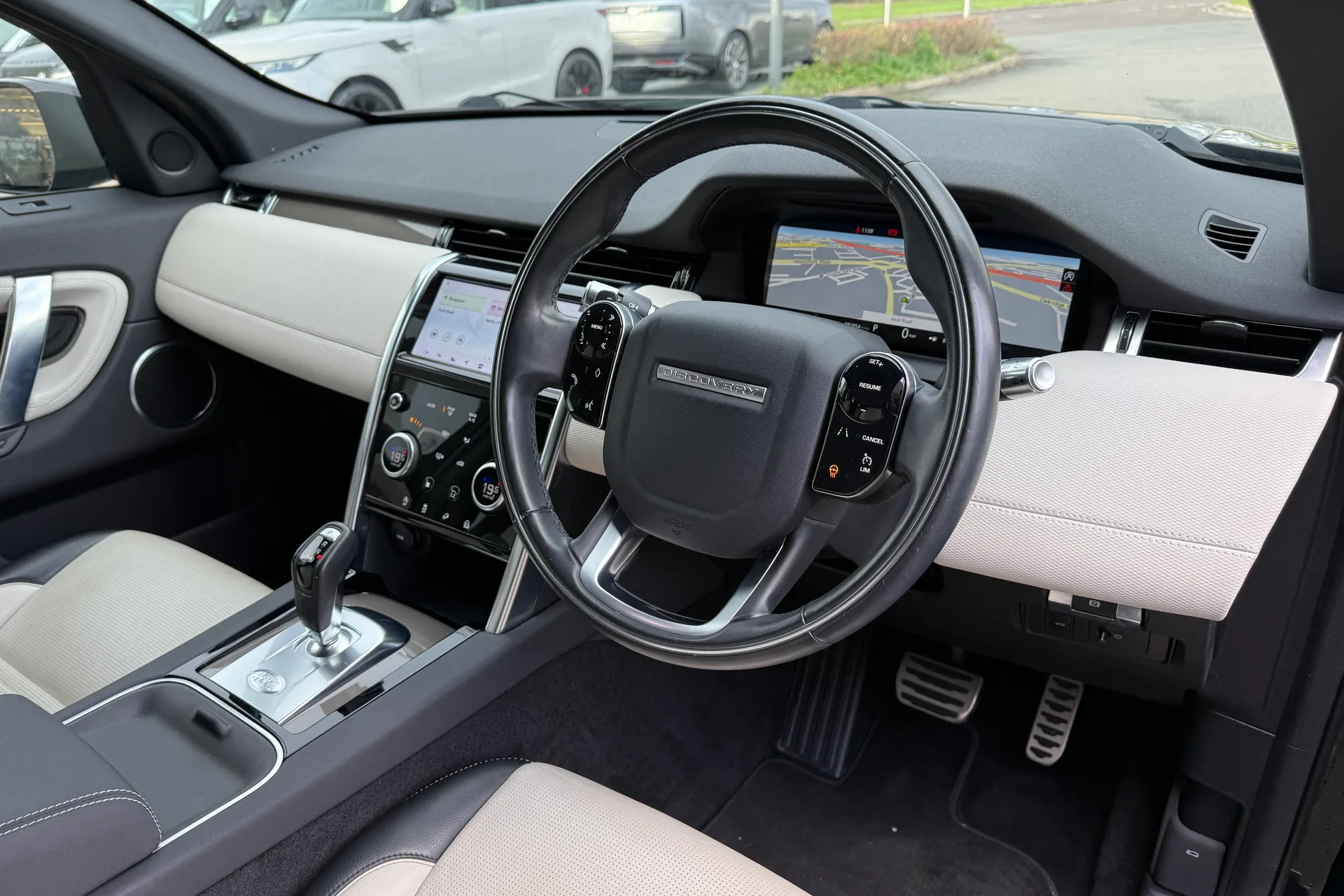 LAND ROVER DISCOVERY SPORT thumbnail image number 29