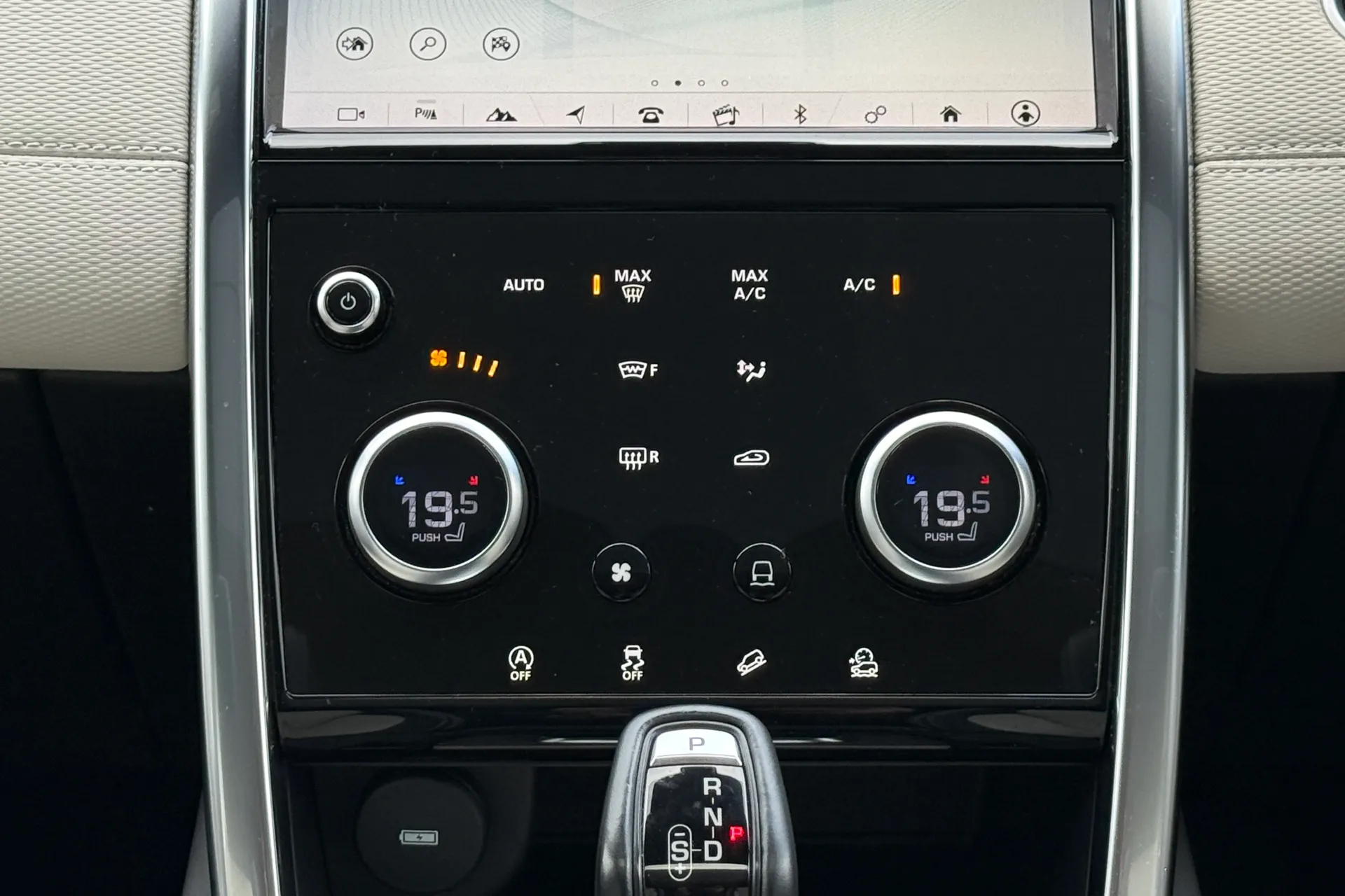 LAND ROVER DISCOVERY SPORT thumbnail image number 16