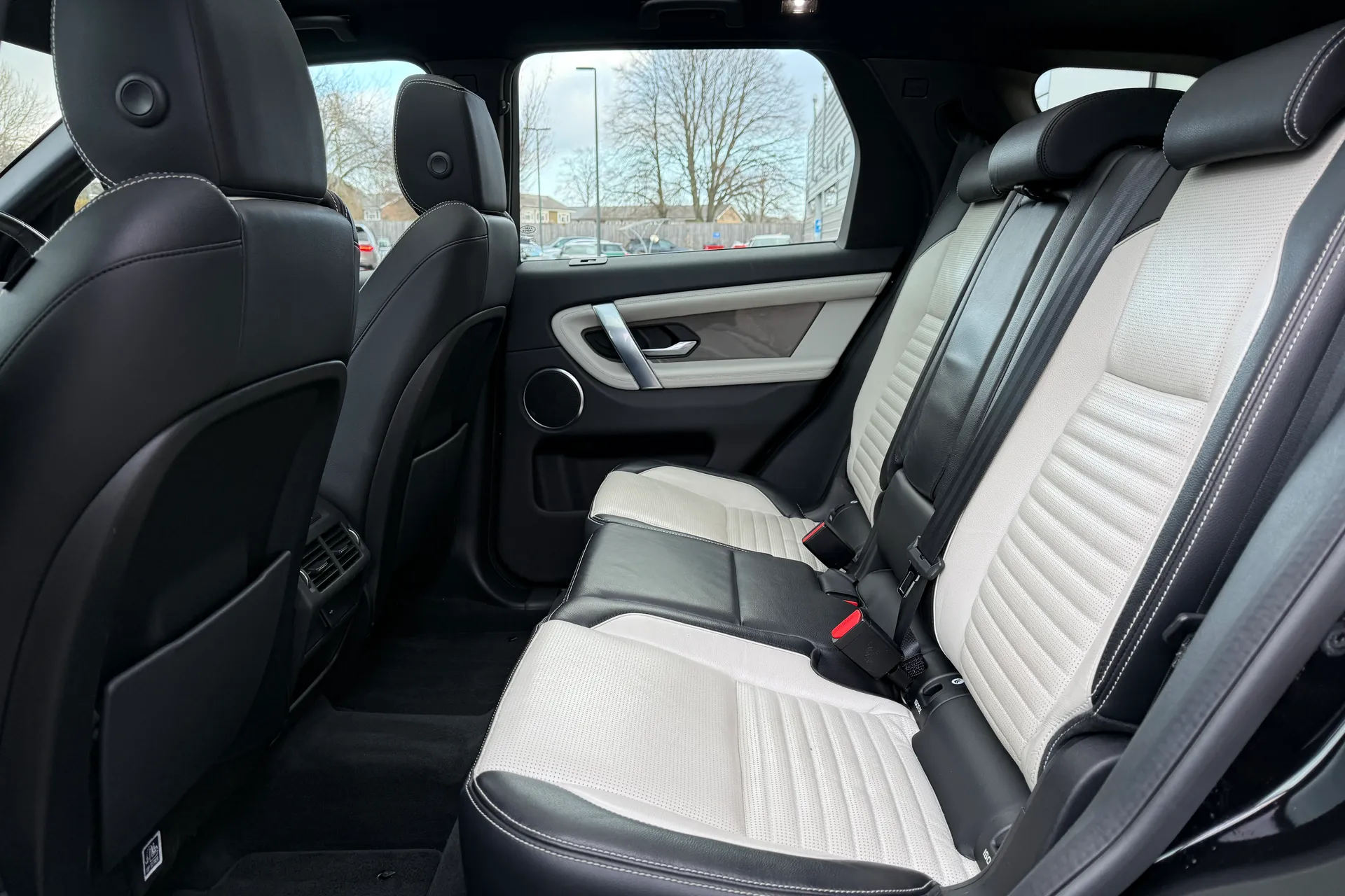 LAND ROVER DISCOVERY SPORT thumbnail image number 49