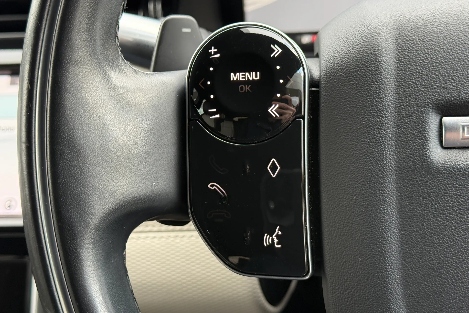 LAND ROVER DISCOVERY SPORT thumbnail image number 23